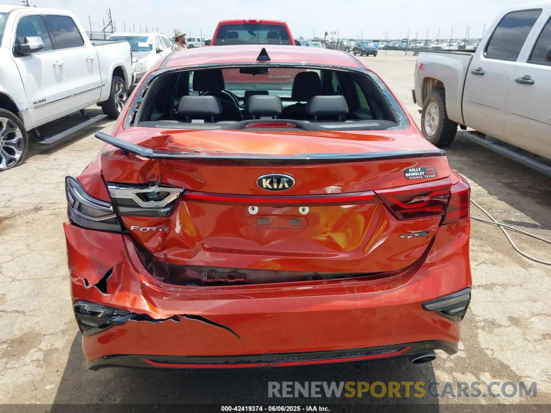 16 Photograph of a damaged car 3KPF34AD5ME367970 KIA FORTE 2021