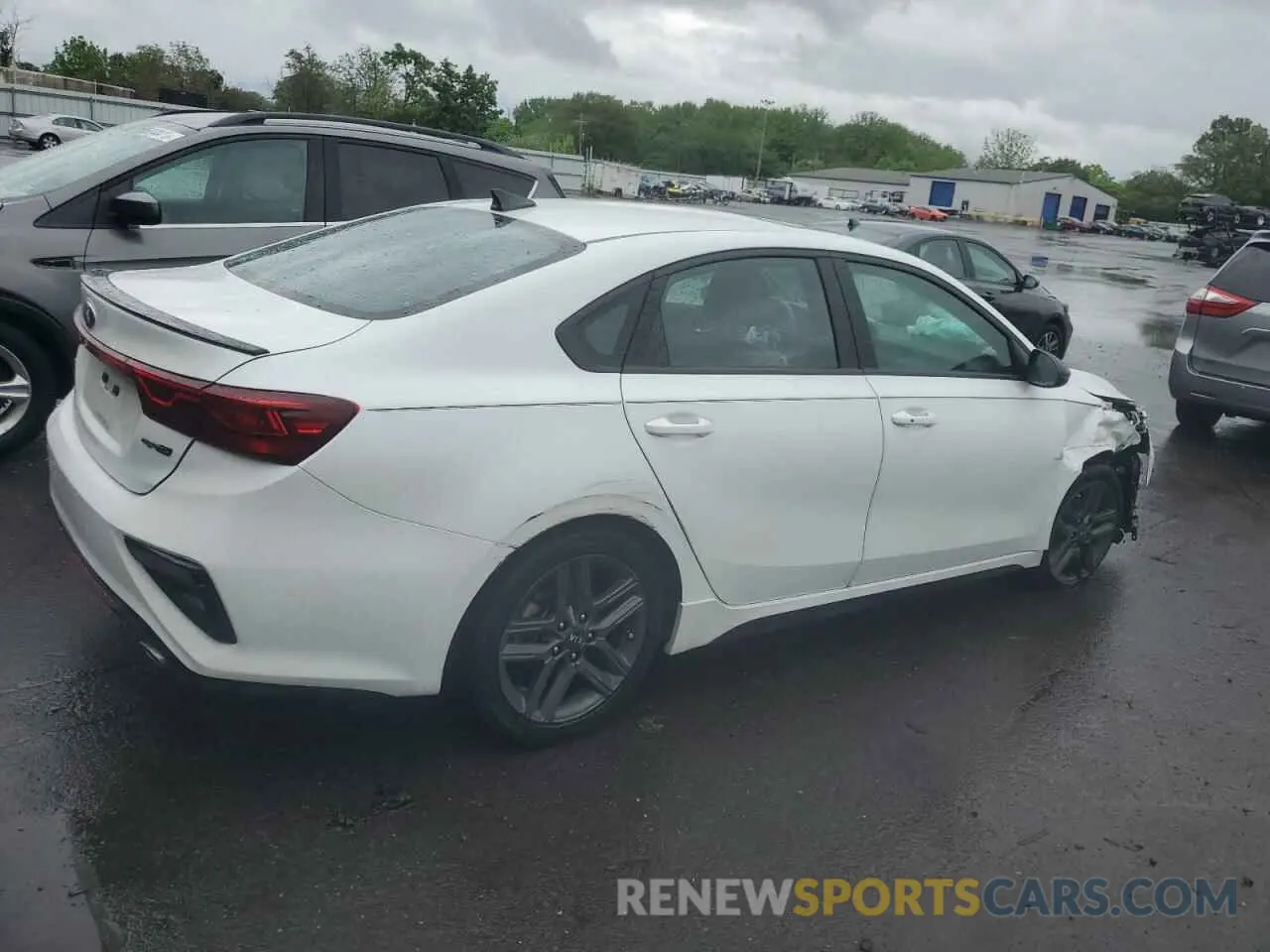 3 Photograph of a damaged car 3KPF34AD6ME281440 KIA FORTE 2021