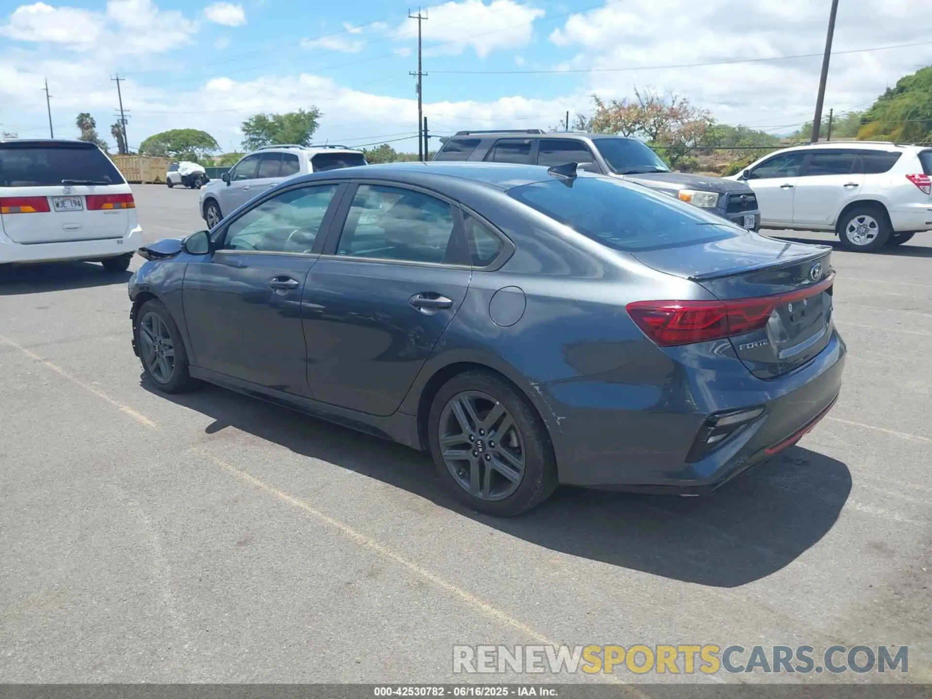 3 Фотография поврежденного автомобиля 3KPF34AD6ME399245 KIA FORTE 2021