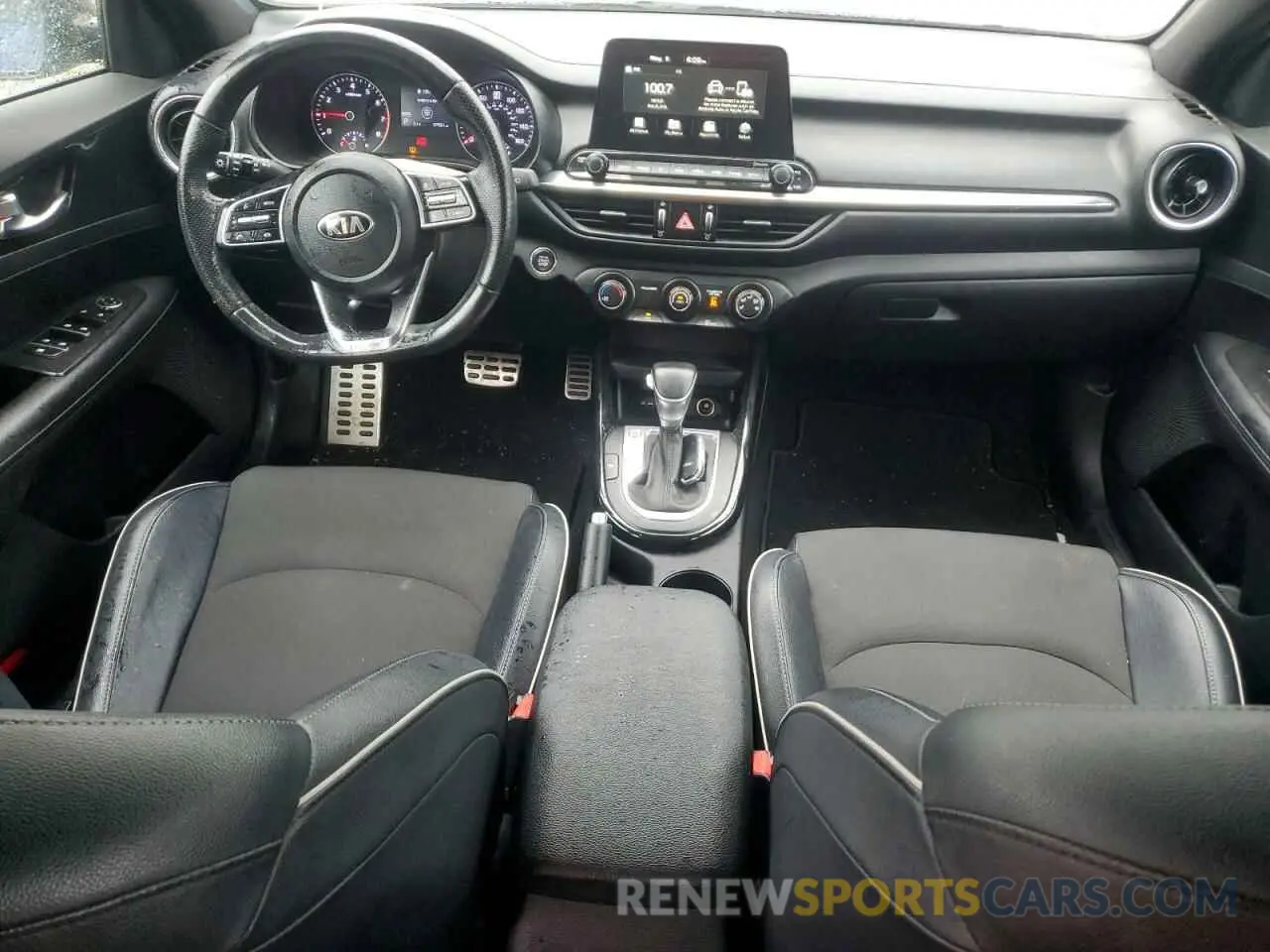 8 Фотография поврежденного автомобиля 3KPF34AD6ME423916 KIA FORTE 2021