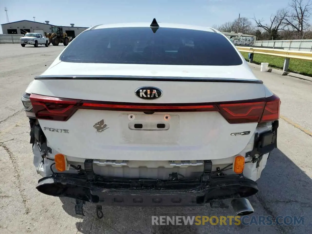6 Photograph of a damaged car 3KPF34AD7ME367047 KIA FORTE 2021