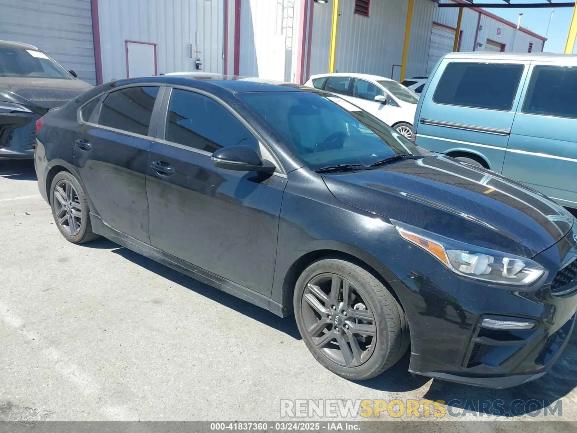 13 Photograph of a damaged car 3KPF34AD7ME380865 KIA FORTE 2021