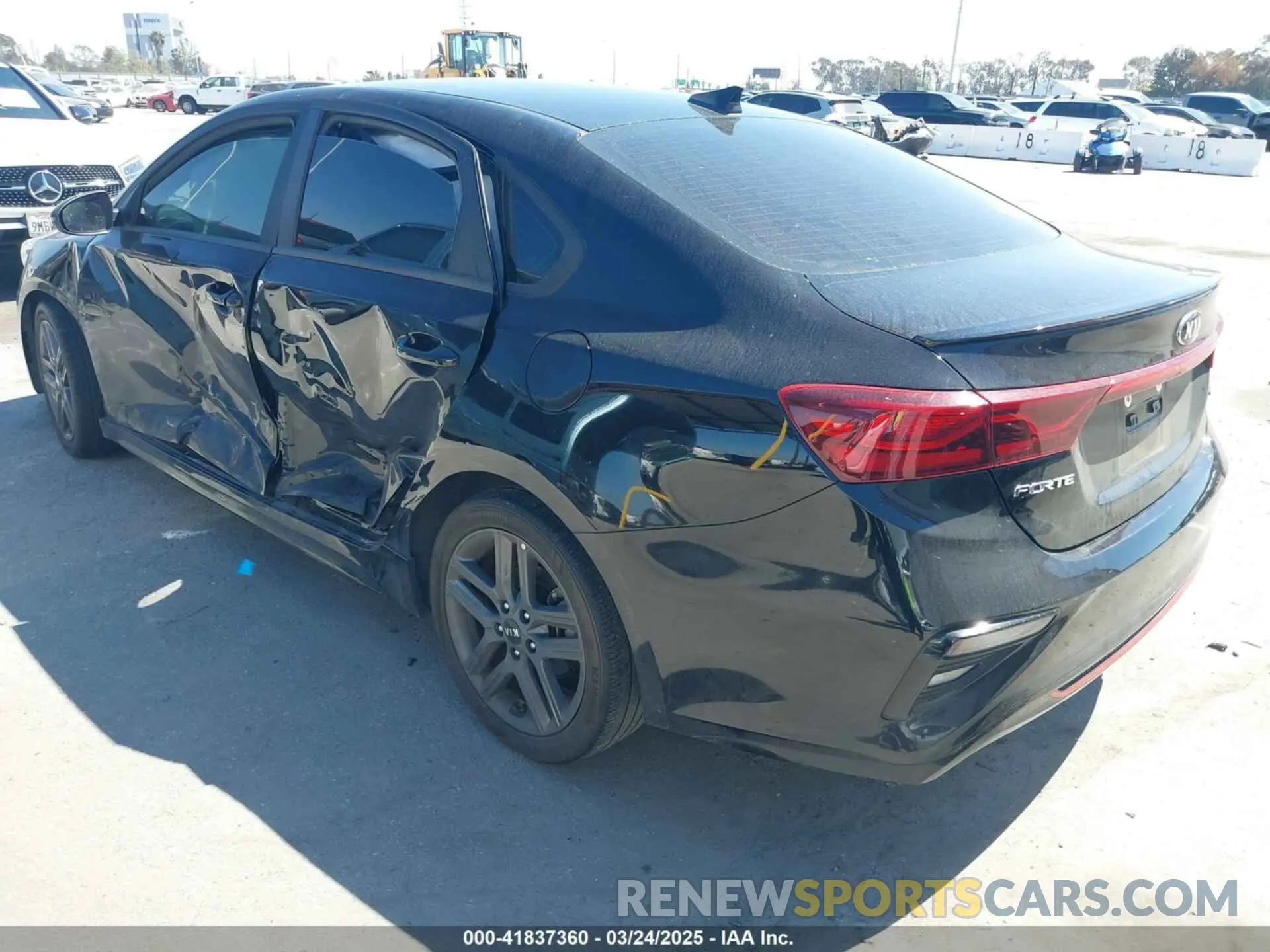 3 Photograph of a damaged car 3KPF34AD7ME380865 KIA FORTE 2021