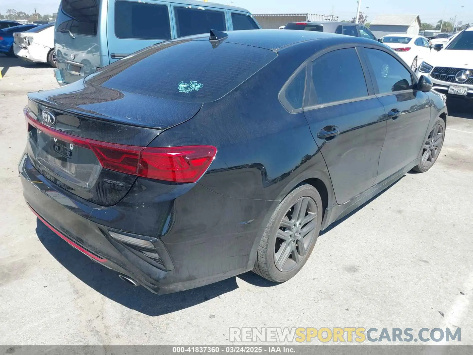 4 Photograph of a damaged car 3KPF34AD7ME380865 KIA FORTE 2021