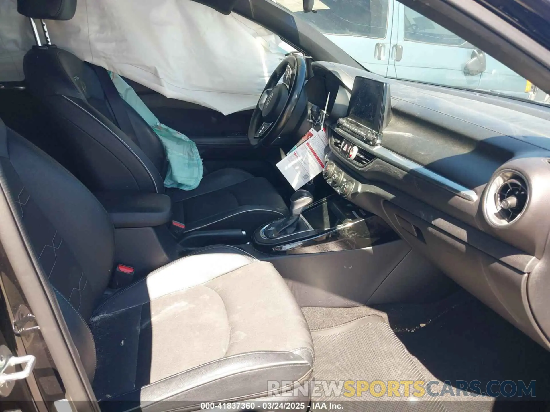 5 Photograph of a damaged car 3KPF34AD7ME380865 KIA FORTE 2021
