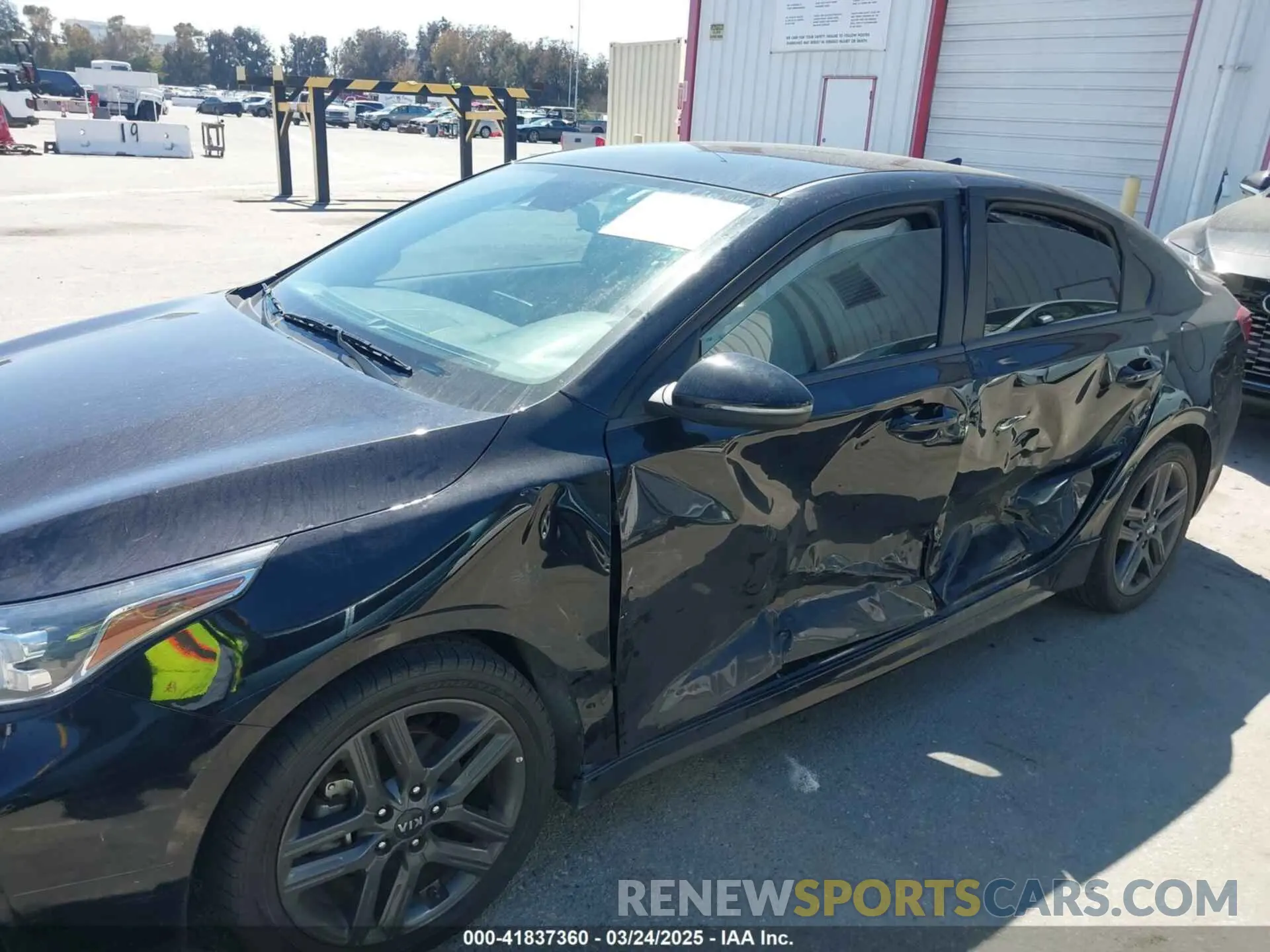 6 Photograph of a damaged car 3KPF34AD7ME380865 KIA FORTE 2021