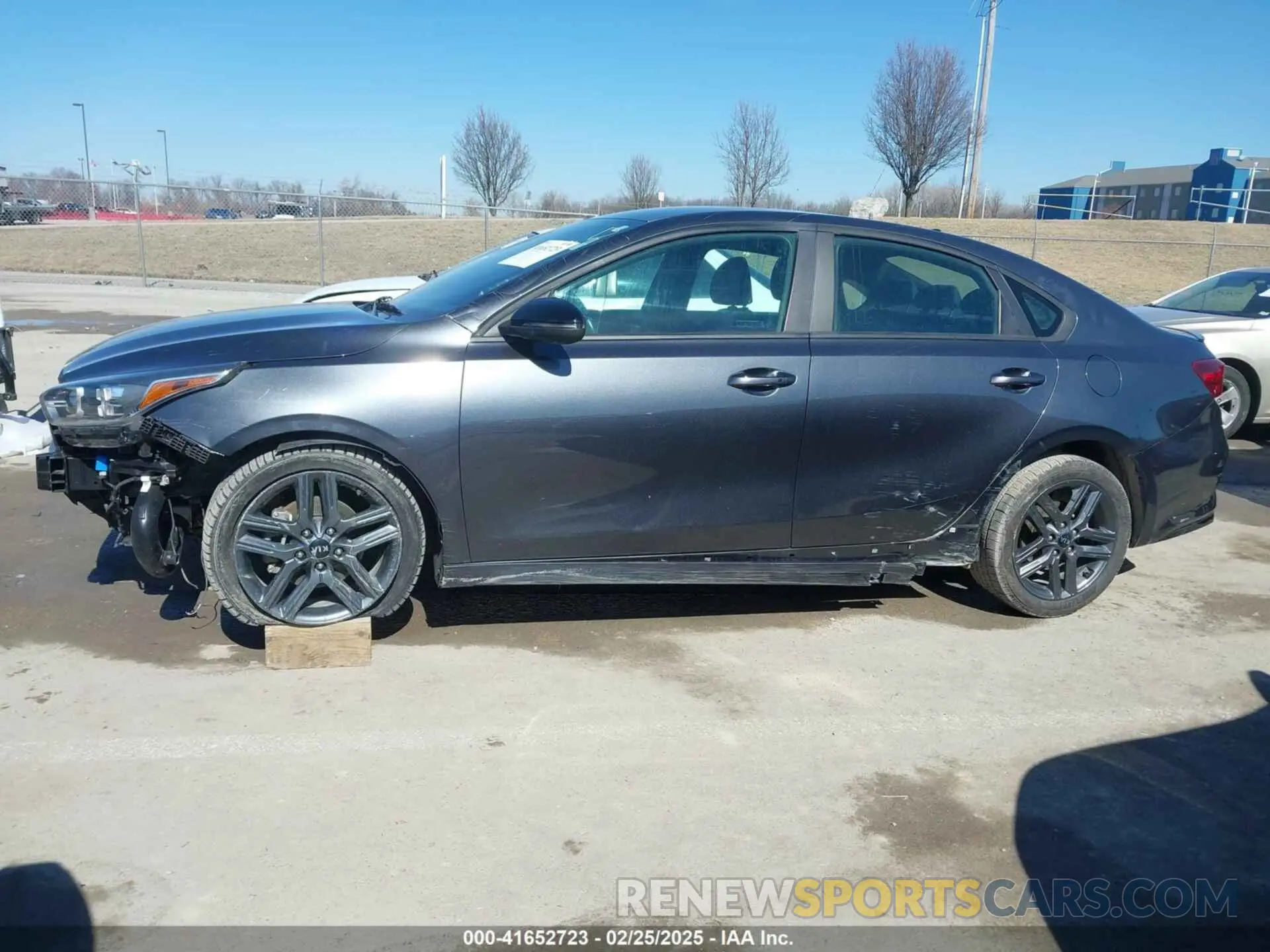 14 Фотография поврежденного автомобиля 3KPF34AD7ME415713 KIA FORTE 2021