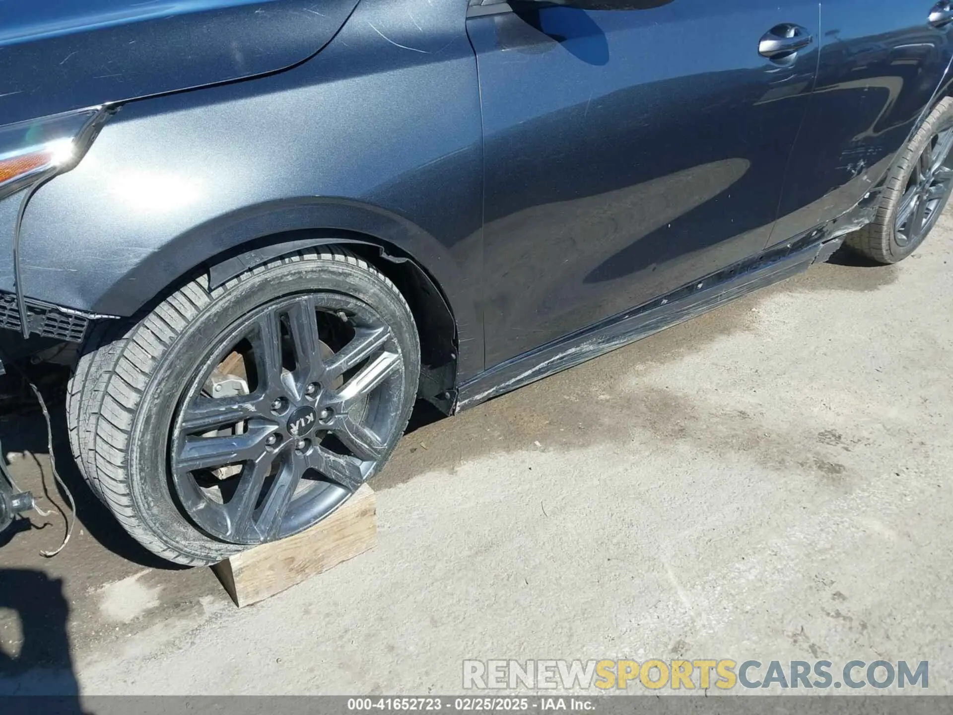 17 Фотография поврежденного автомобиля 3KPF34AD7ME415713 KIA FORTE 2021