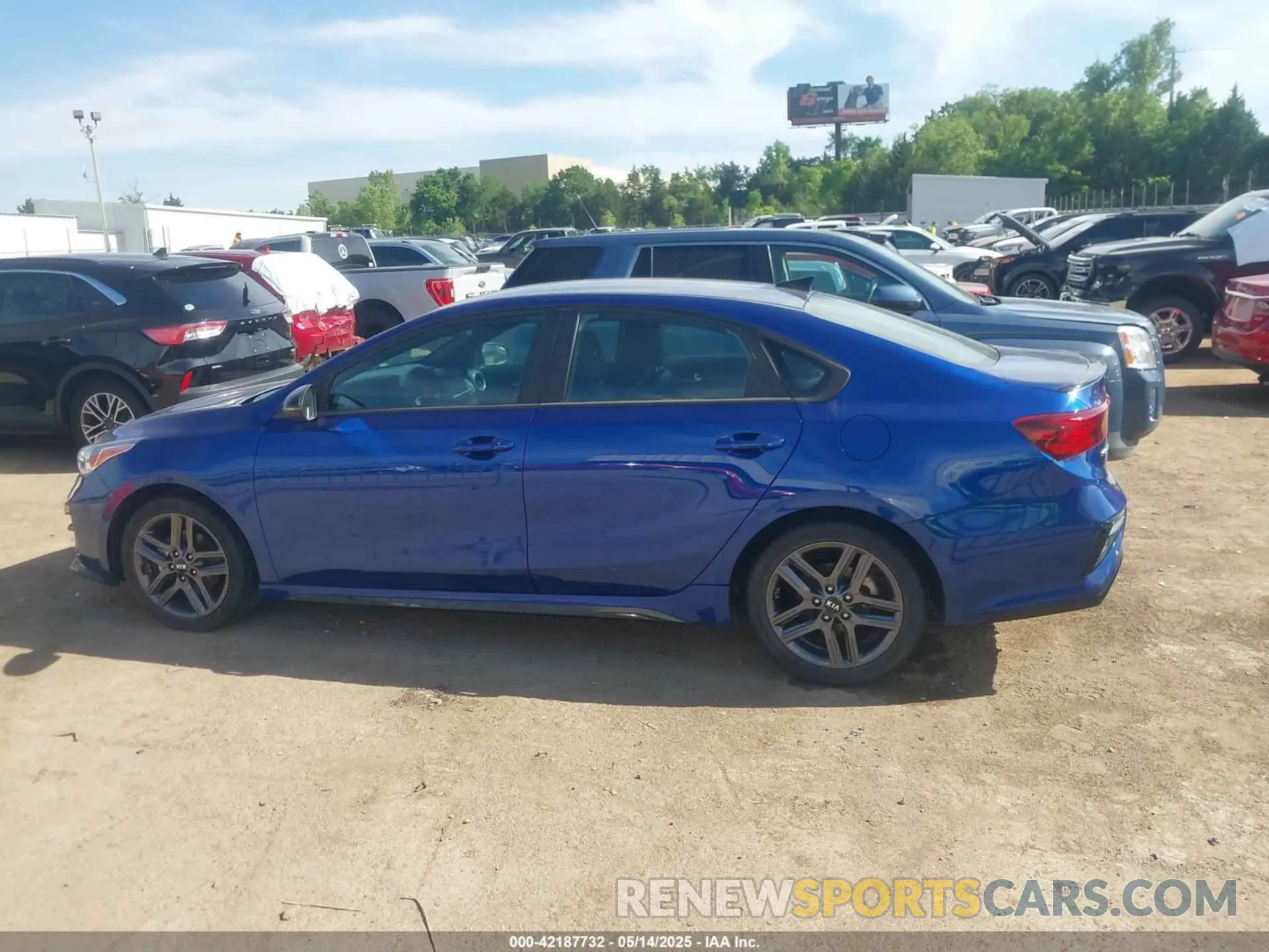 14 Photograph of a damaged car 3KPF34AD8ME309688 KIA FORTE 2021