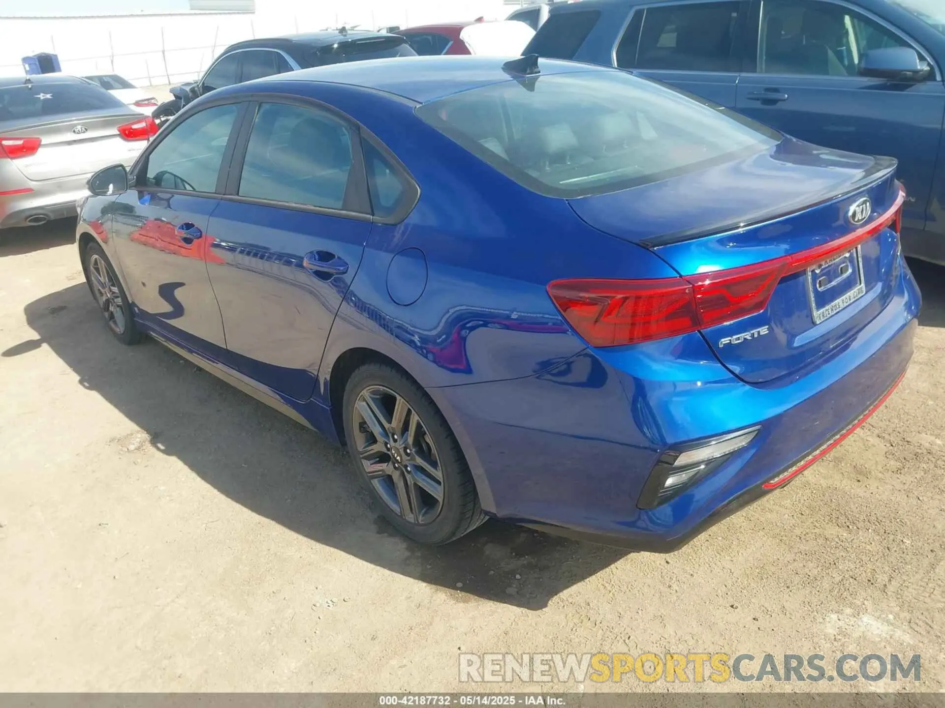 3 Photograph of a damaged car 3KPF34AD8ME309688 KIA FORTE 2021