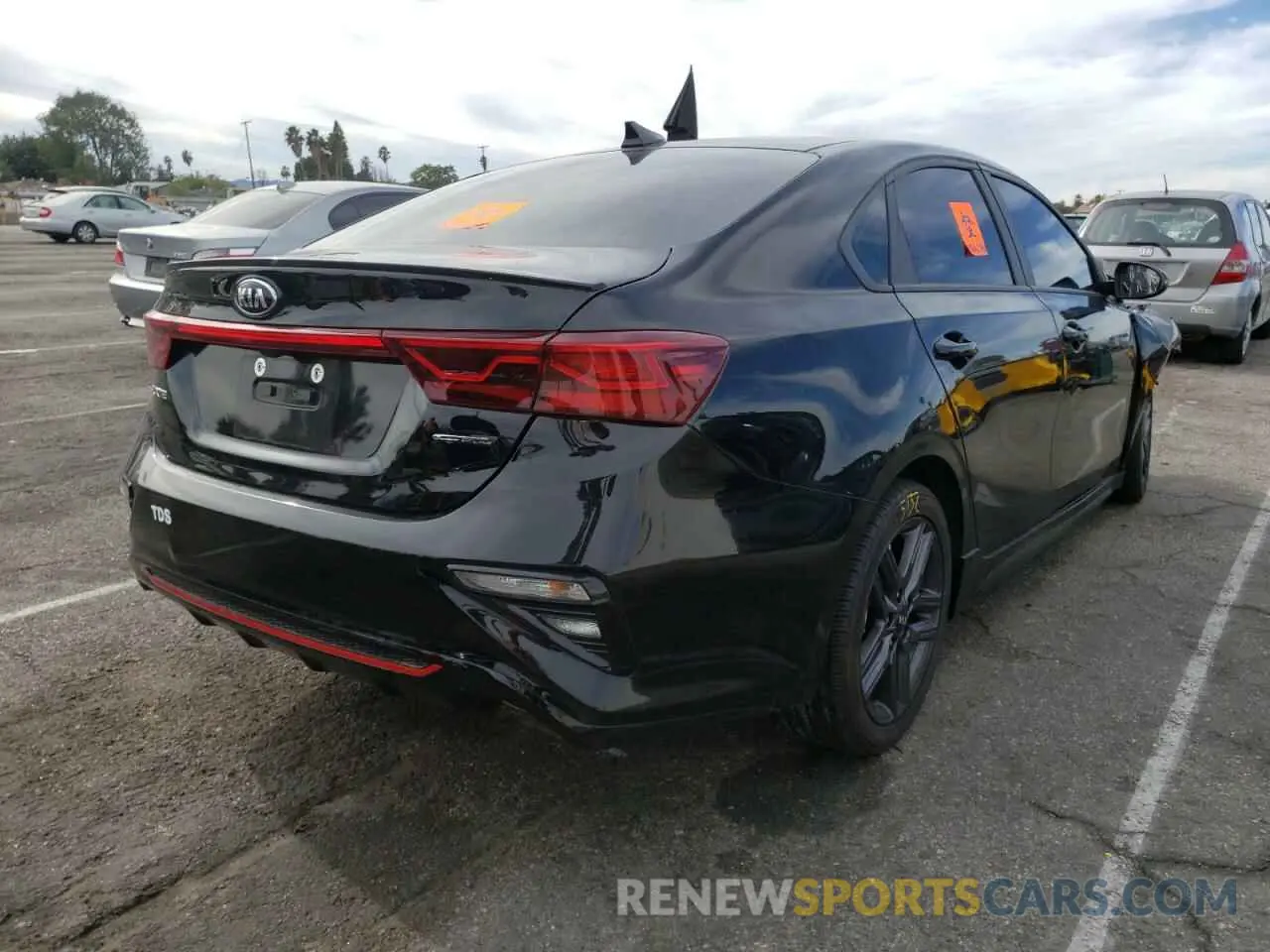 4 Photograph of a damaged car 3KPF34AD9ME317749 KIA FORTE 2021