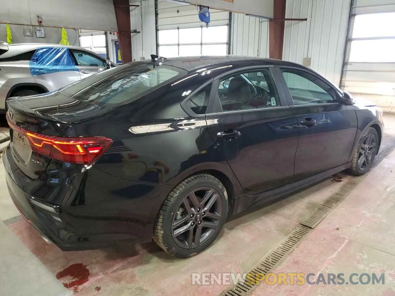 3 Фотография поврежденного автомобиля 3KPF34AD9ME331411 KIA FORTE 2021
