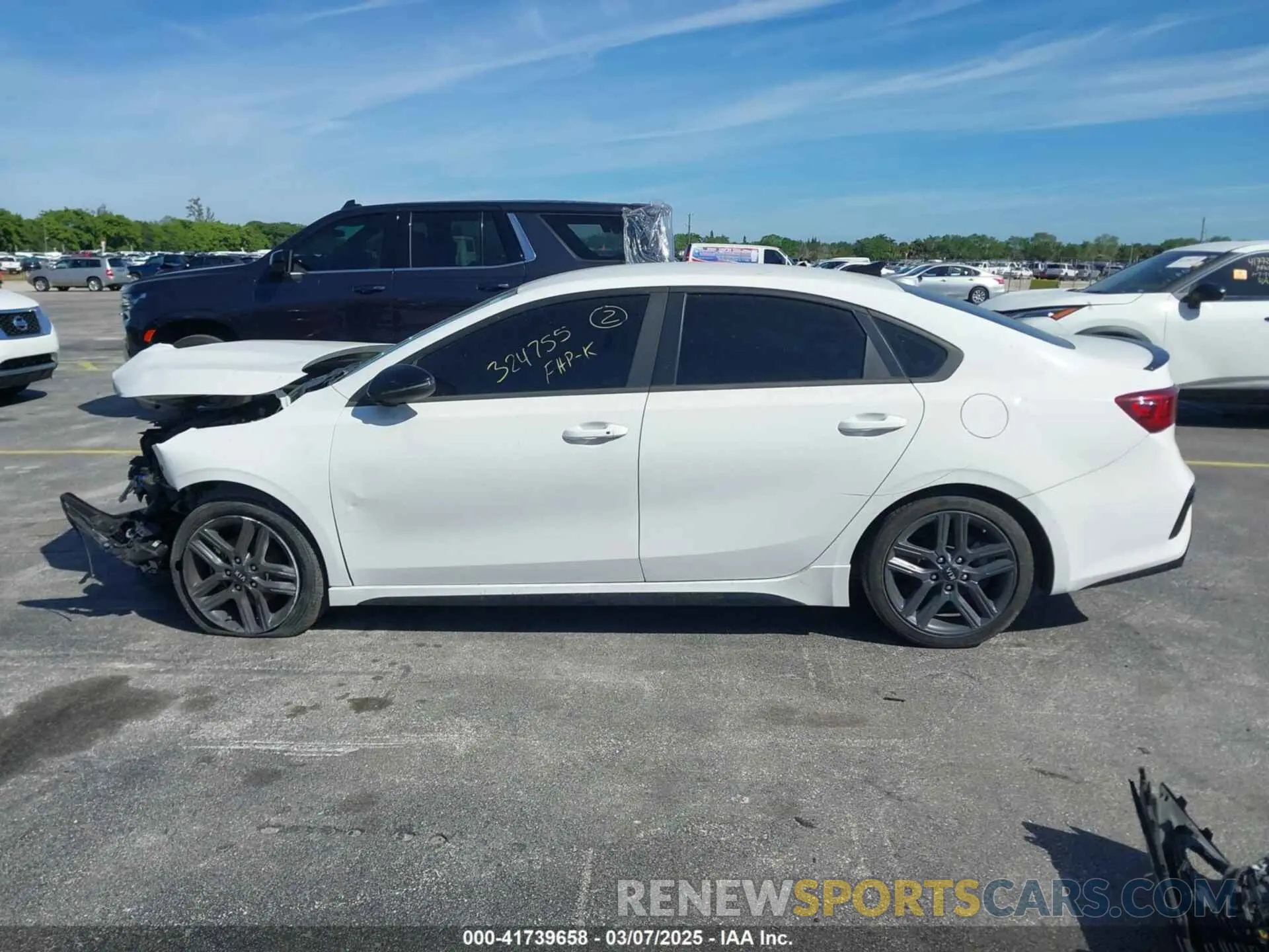 14 Фотография поврежденного автомобиля 3KPF34ADXME388345 KIA FORTE 2021