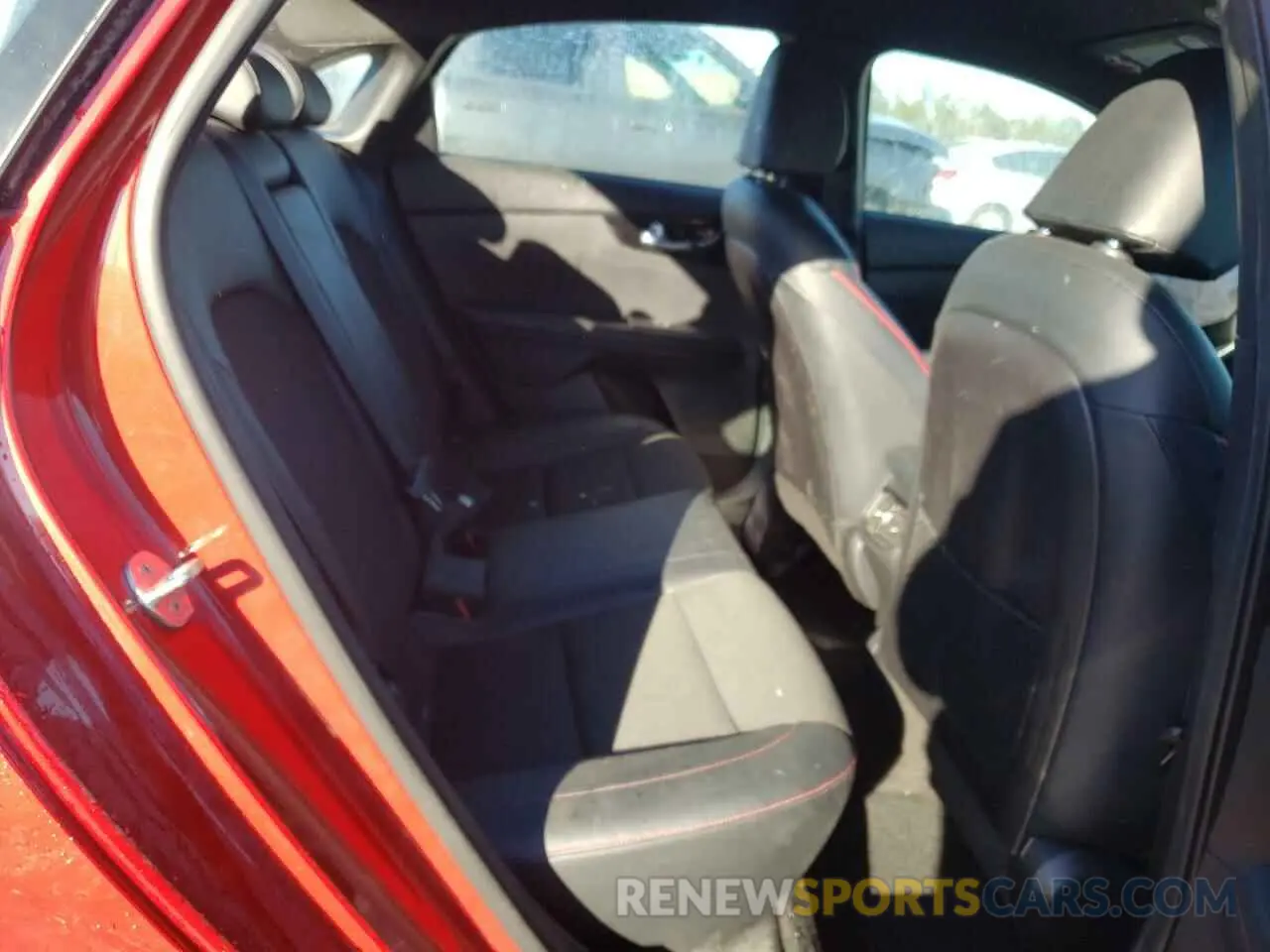 10 Фотография поврежденного автомобиля 3KPF44AC0ME291627 KIA FORTE 2021
