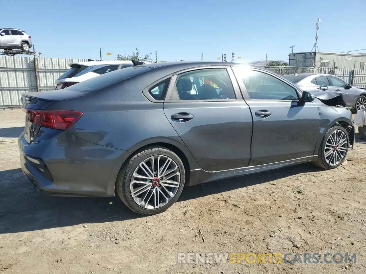 3 Photograph of a damaged car 3KPF44AC0ME396622 KIA FORTE 2021