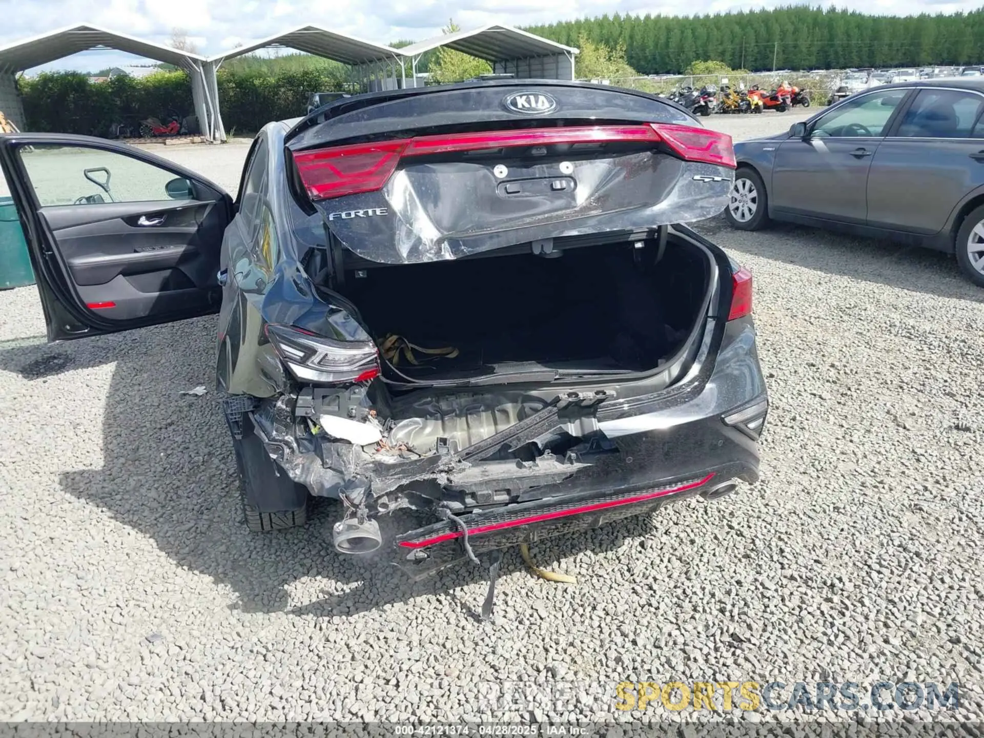 6 Фотография поврежденного автомобиля 3KPF44AC0ME411572 KIA FORTE 2021