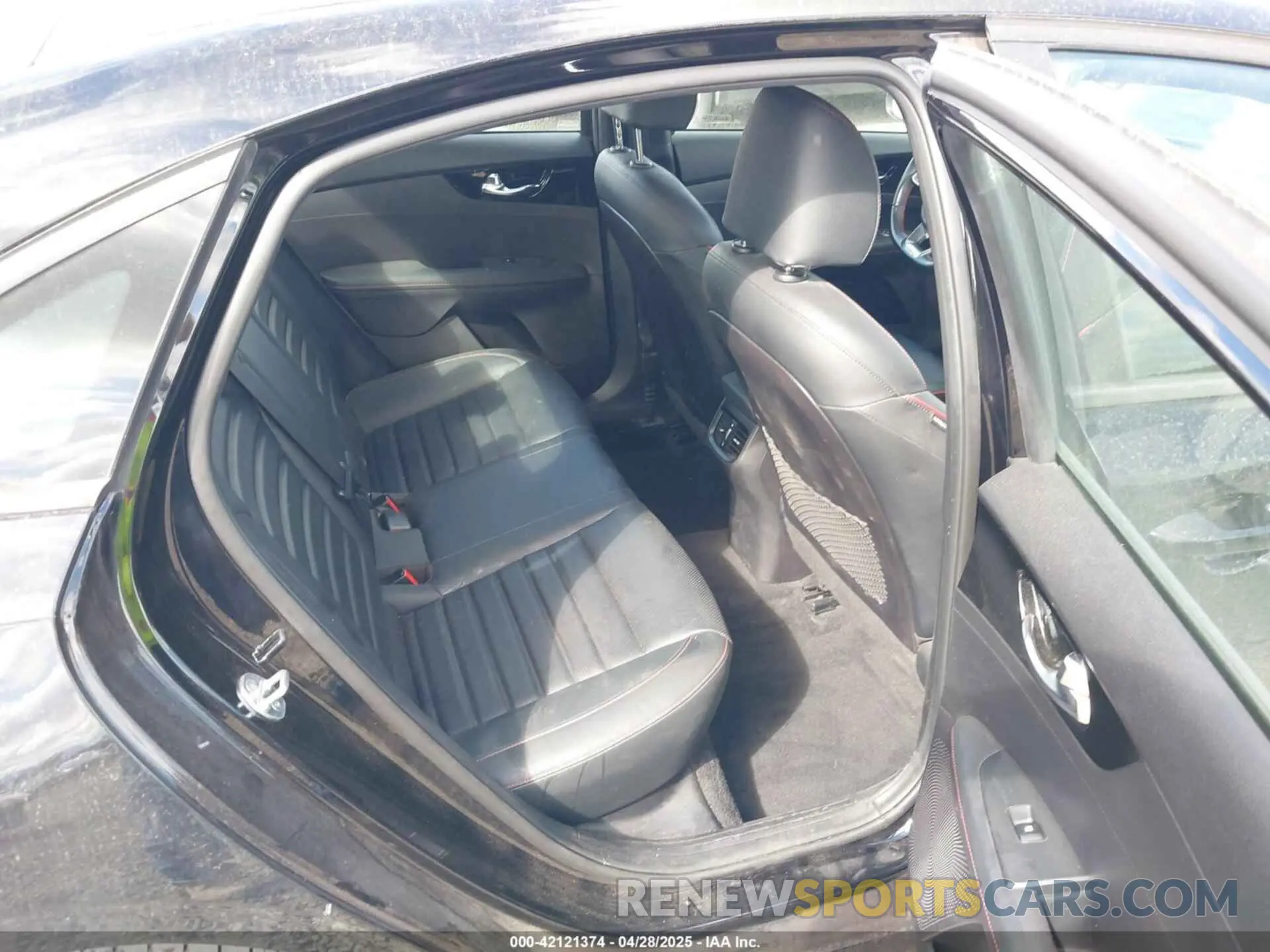 8 Фотография поврежденного автомобиля 3KPF44AC0ME411572 KIA FORTE 2021