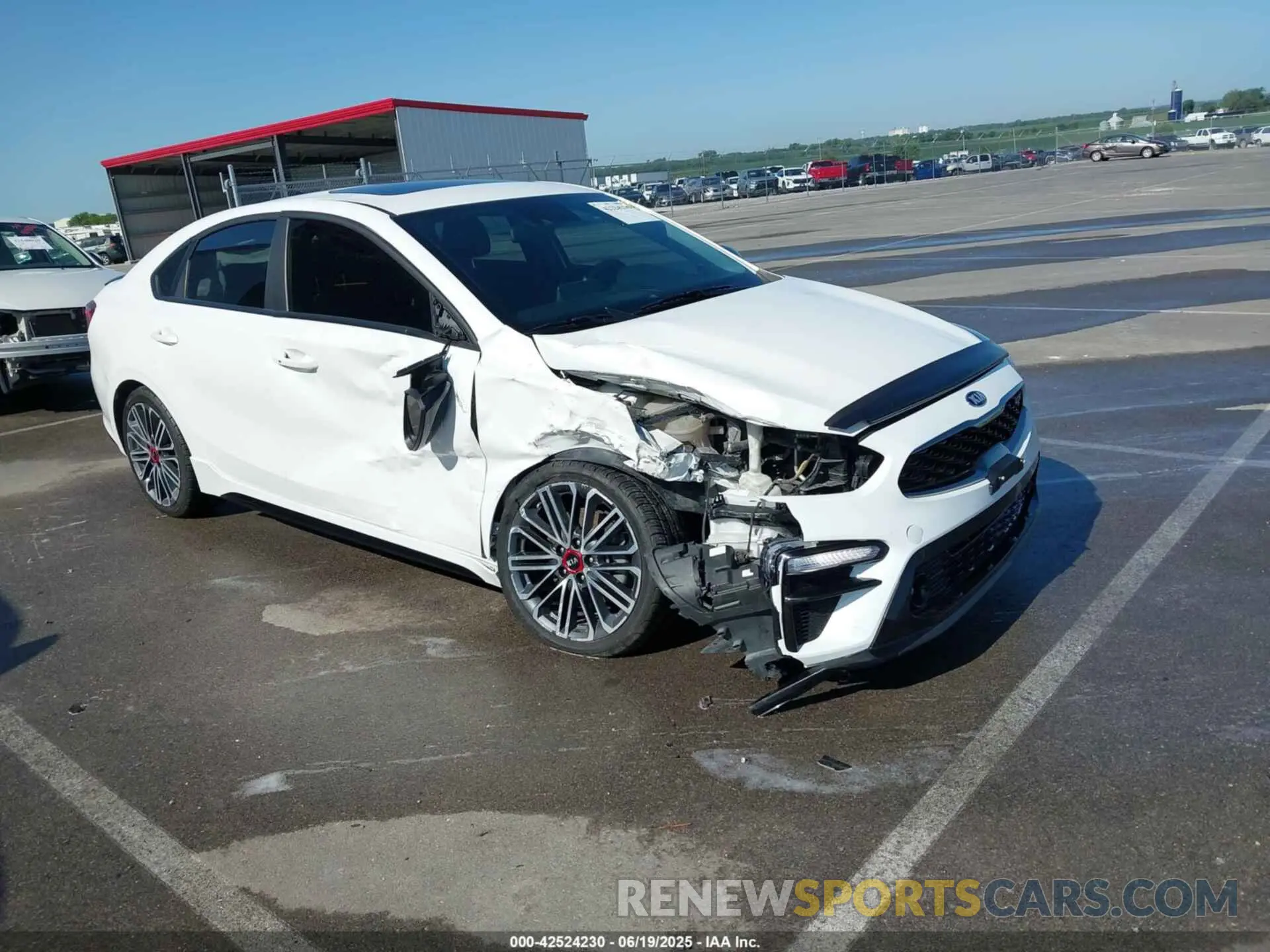 1 Фотография поврежденного автомобиля 3KPF44AC1ME346022 KIA FORTE 2021
