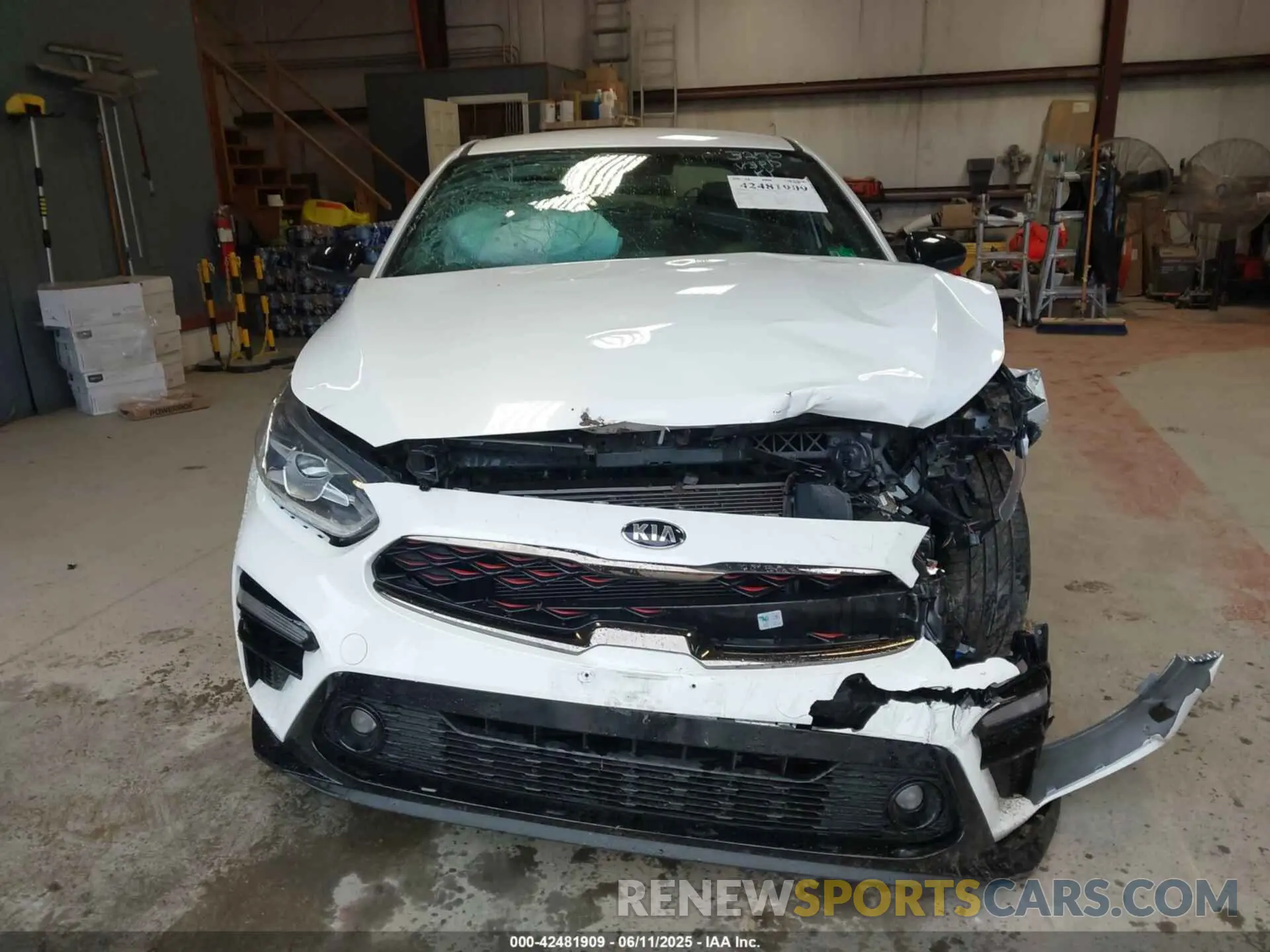 11 Photograph of a damaged car 3KPF44AC2ME418099 KIA FORTE 2021