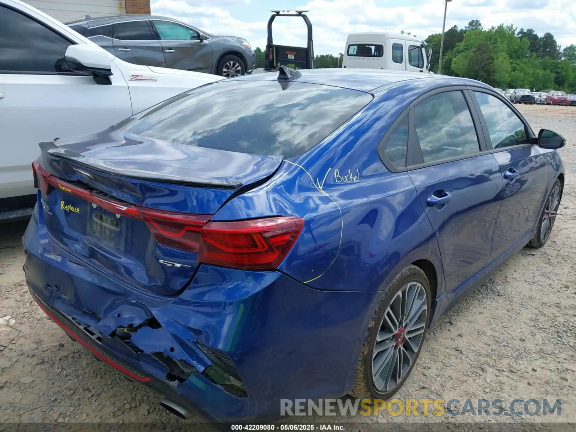4 Фотография поврежденного автомобиля 3KPF44AC3ME389955 KIA FORTE 2021