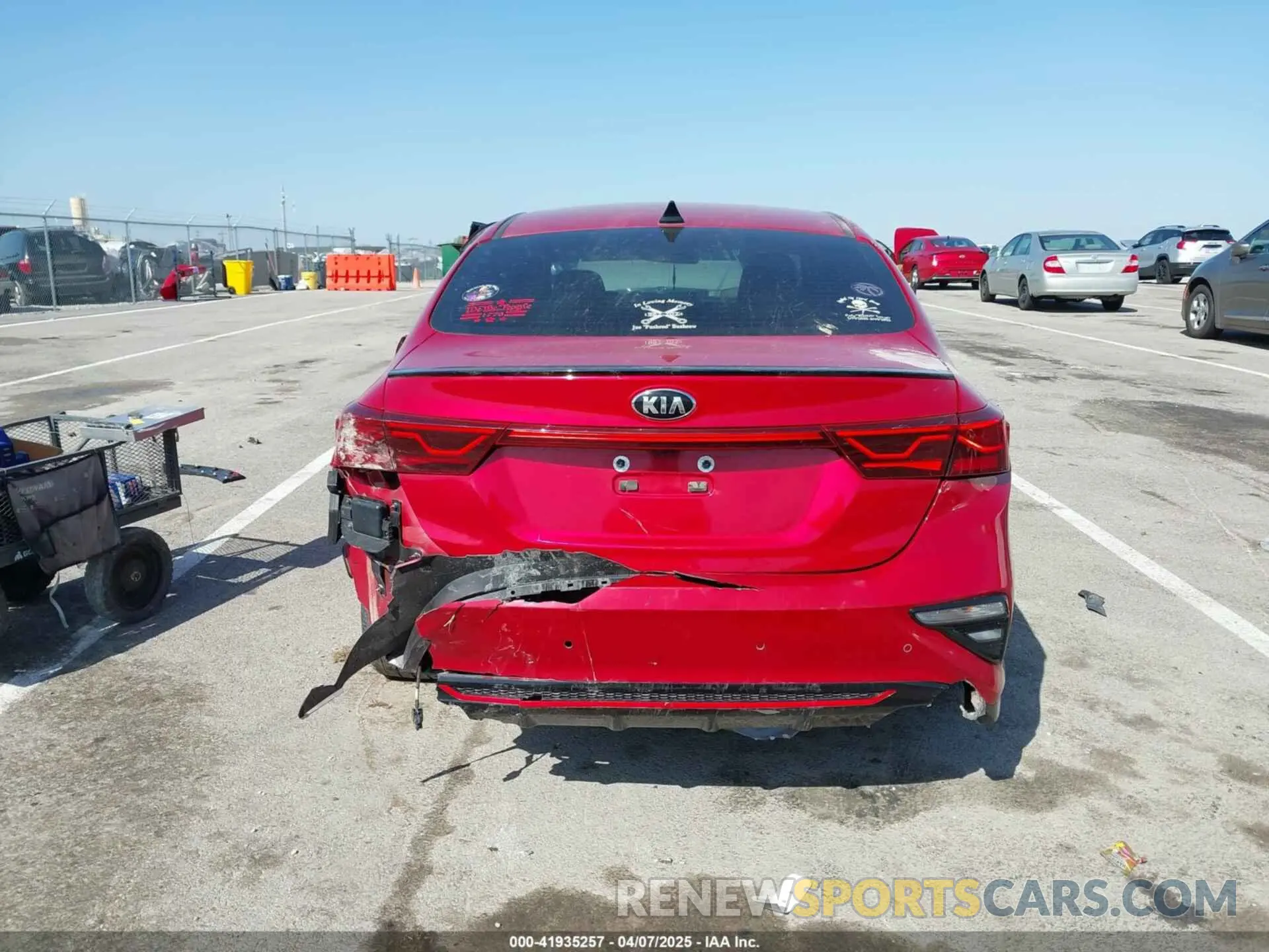 17 Фотография поврежденного автомобиля 3KPF44AC7ME288188 KIA FORTE 2021