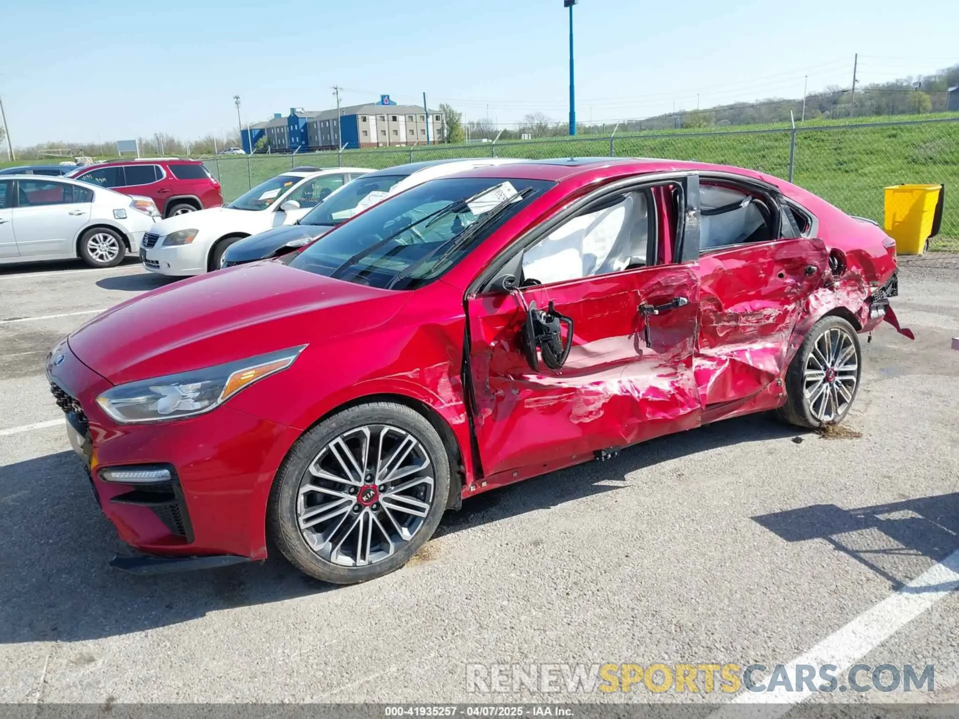2 Фотография поврежденного автомобиля 3KPF44AC7ME288188 KIA FORTE 2021