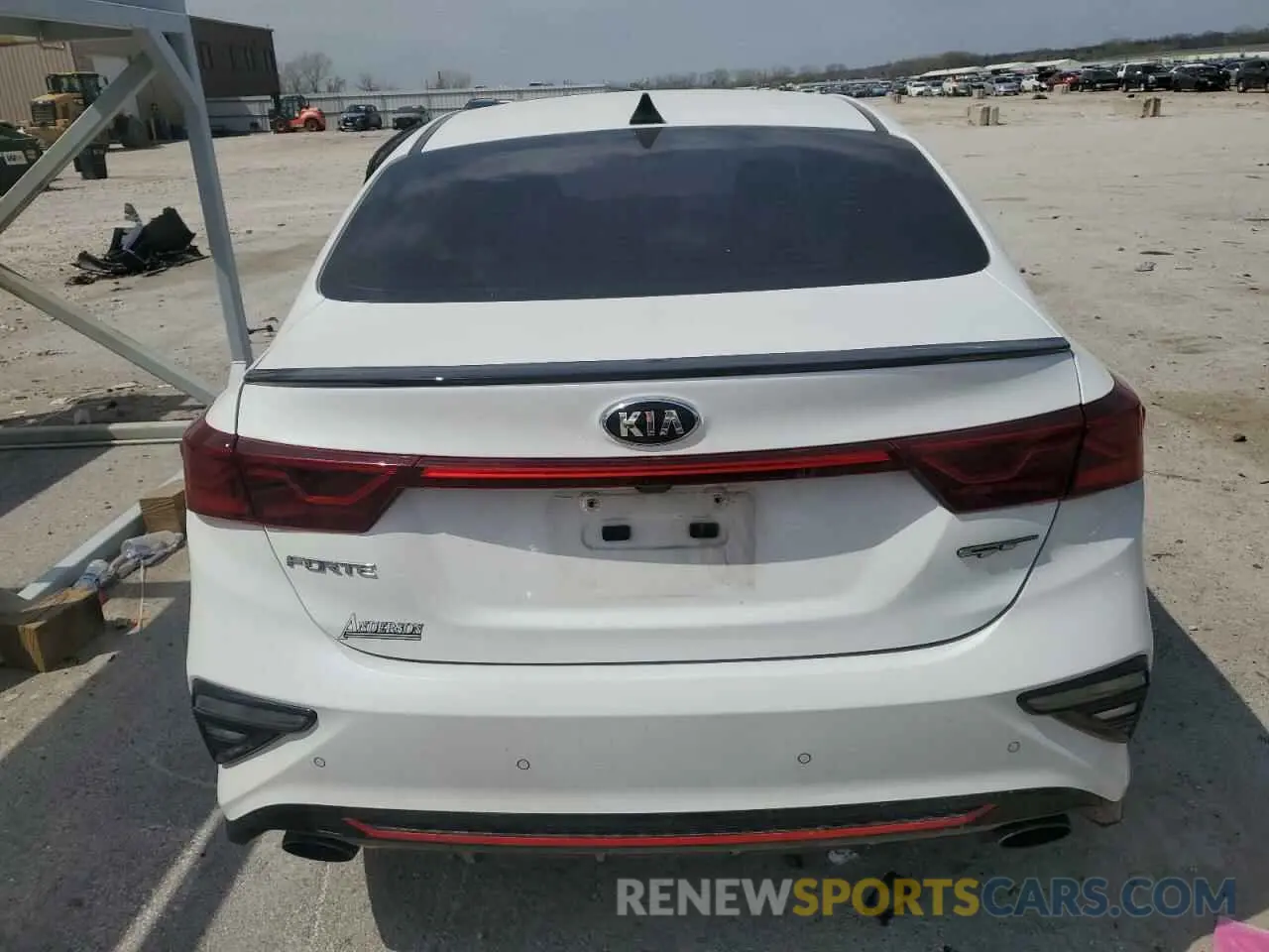 6 Фотография поврежденного автомобиля 3KPF44AC8ME356594 KIA FORTE 2021