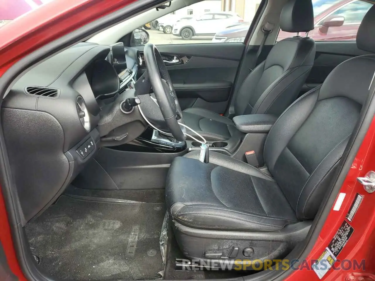 7 Фотография поврежденного автомобиля 3KPF54AD1ME405480 KIA FORTE 2021