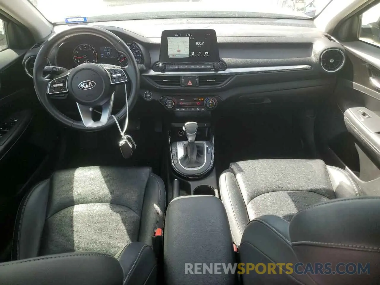 8 Фотография поврежденного автомобиля 3KPF54AD6ME323017 KIA FORTE 2021