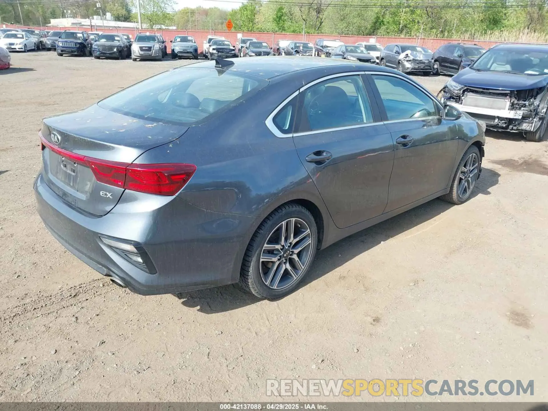 4 Фотография поврежденного автомобиля 3KPF54AD7ME299780 KIA FORTE 2021