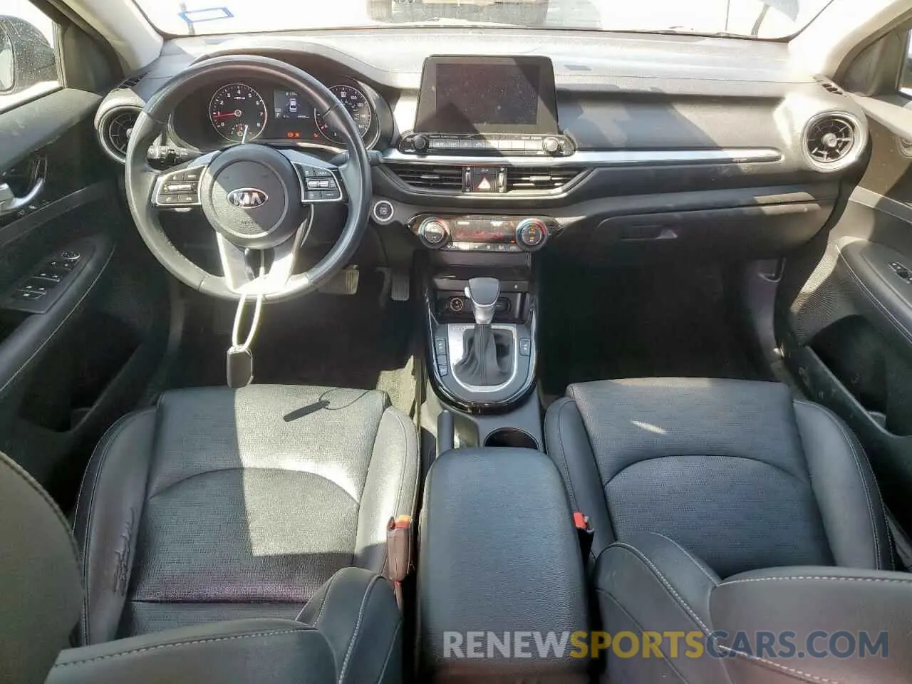 8 Фотография поврежденного автомобиля 3KPF54ADXME348518 KIA FORTE 2021