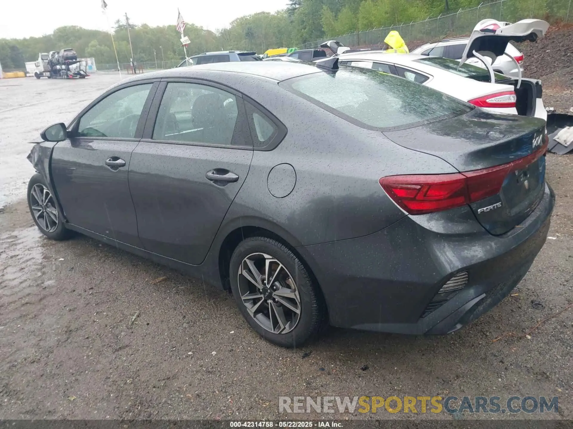 3 Photograph of a damaged car 3KPF24AD0NE464353 KIA FORTE 2022