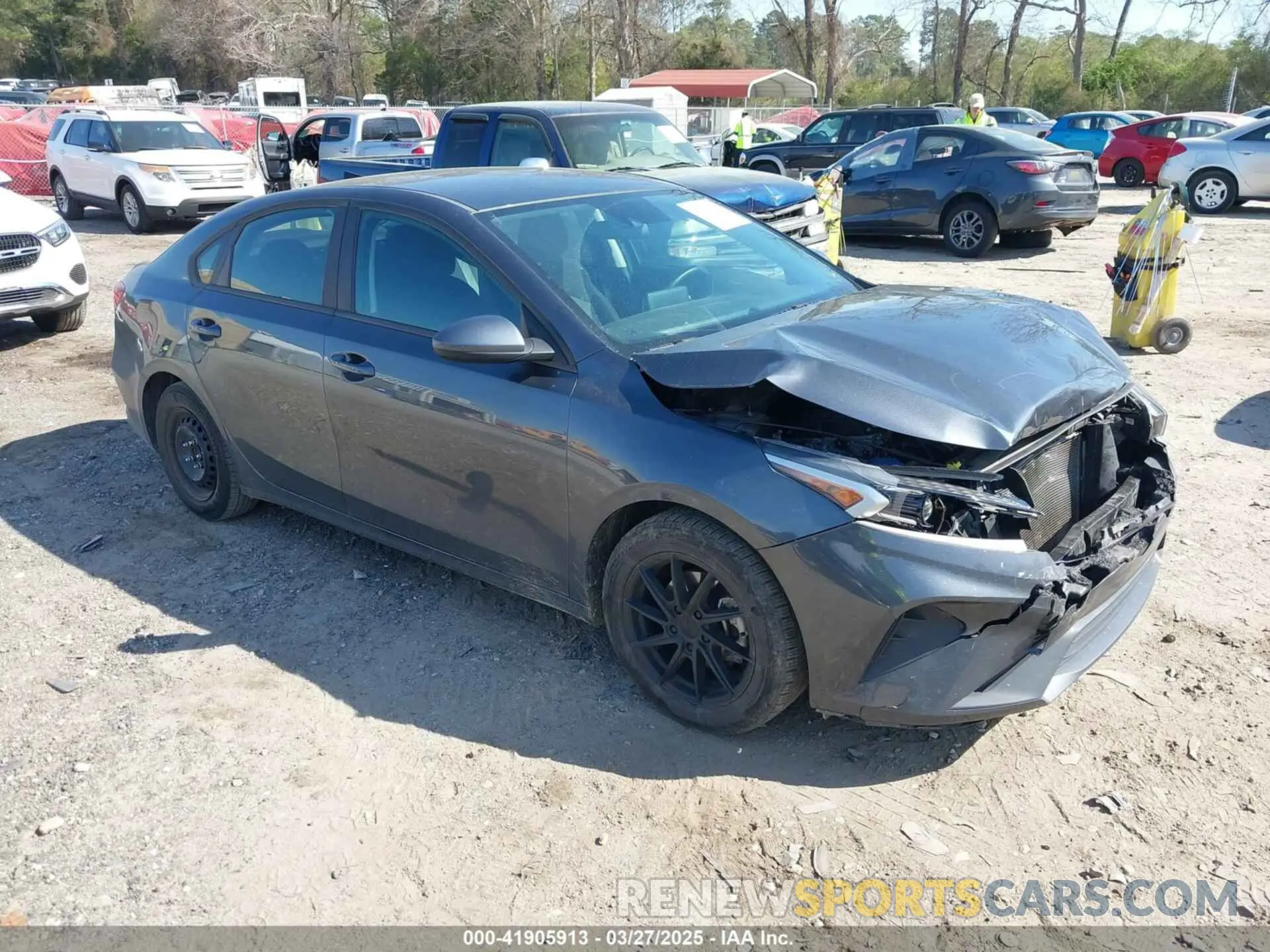 1 Photograph of a damaged car 3KPF24AD0NE499281 KIA FORTE 2022