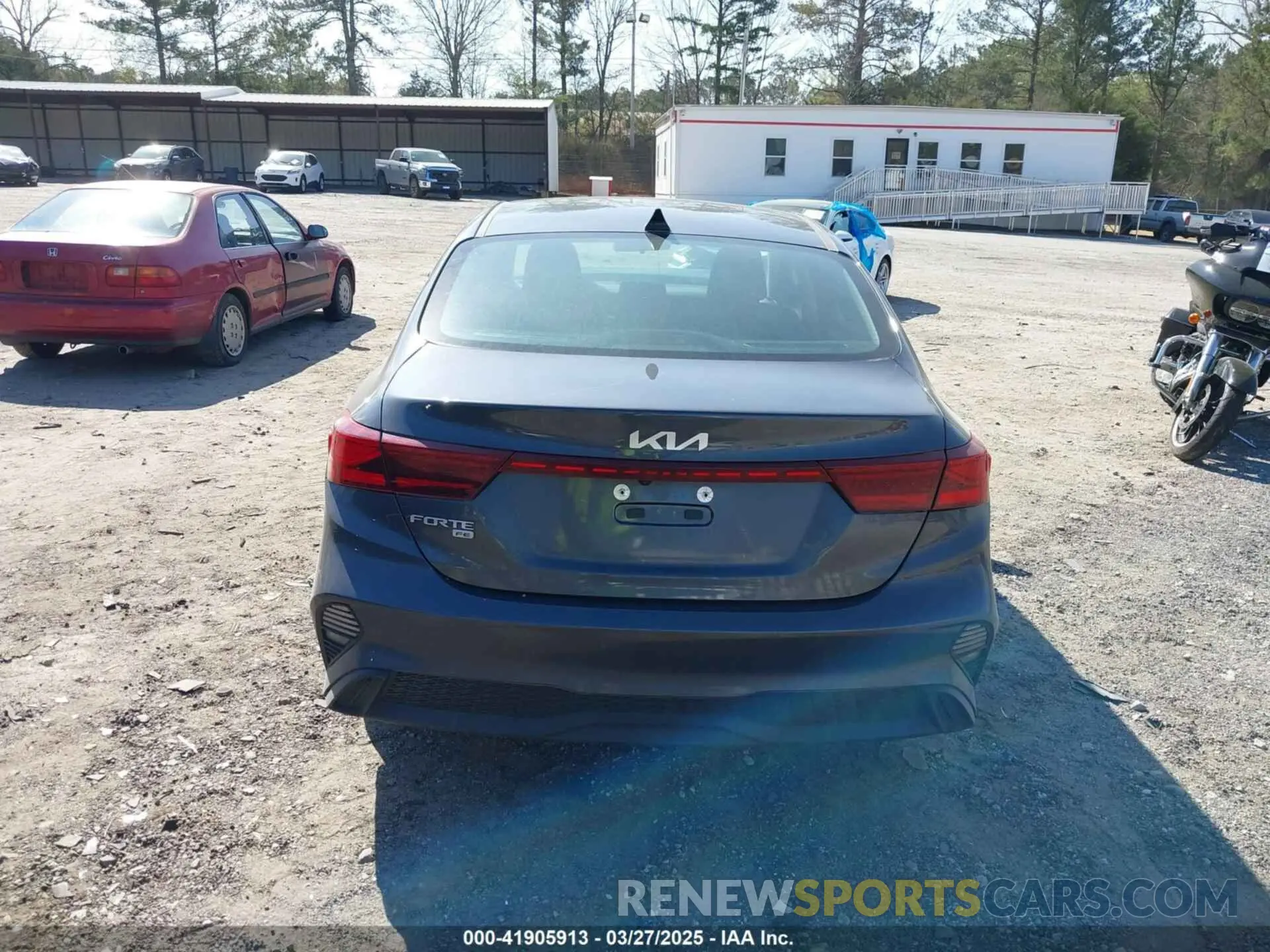16 Photograph of a damaged car 3KPF24AD0NE499281 KIA FORTE 2022