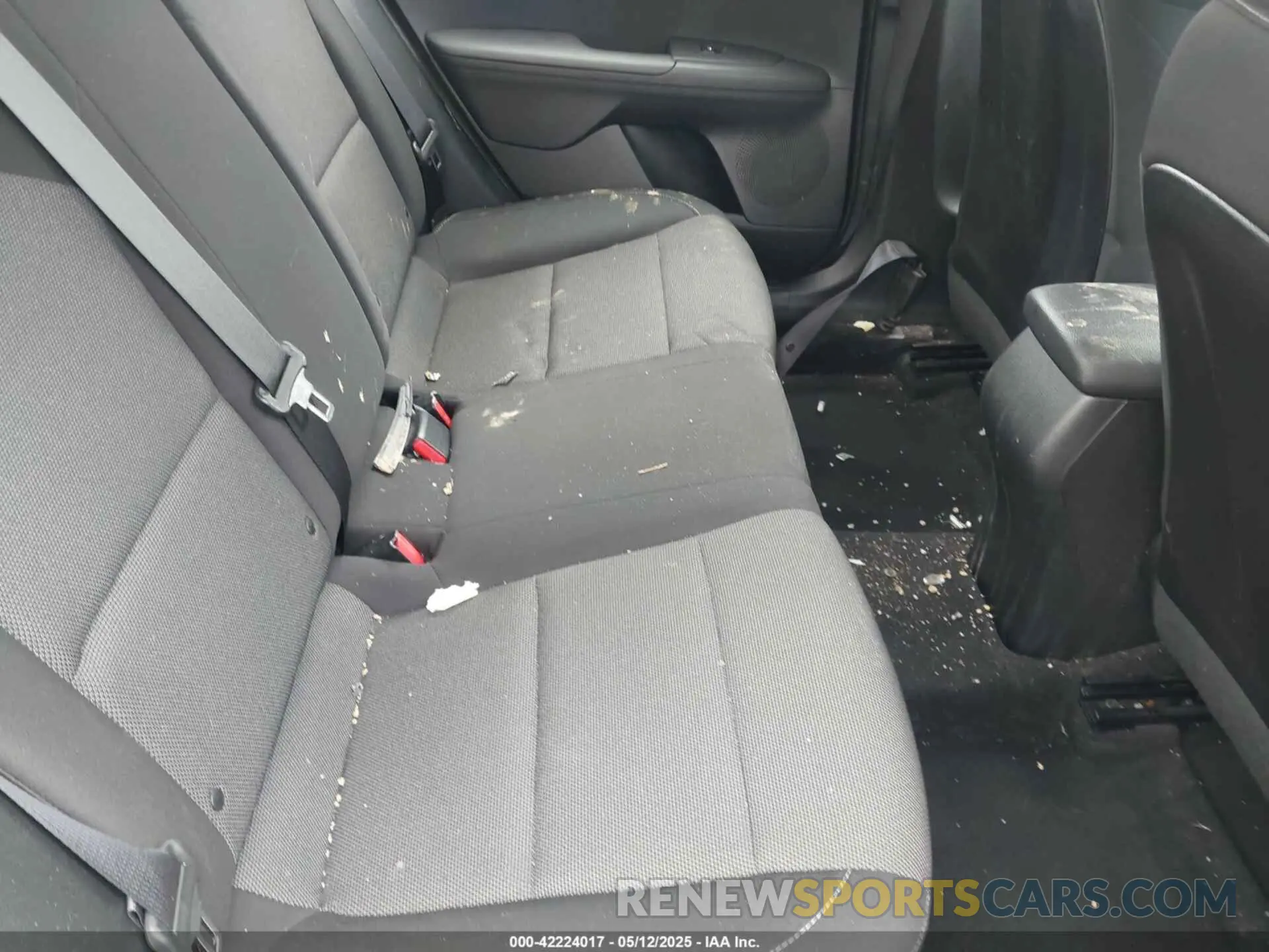 8 Photograph of a damaged car 3KPF24AD1NE418045 KIA FORTE 2022