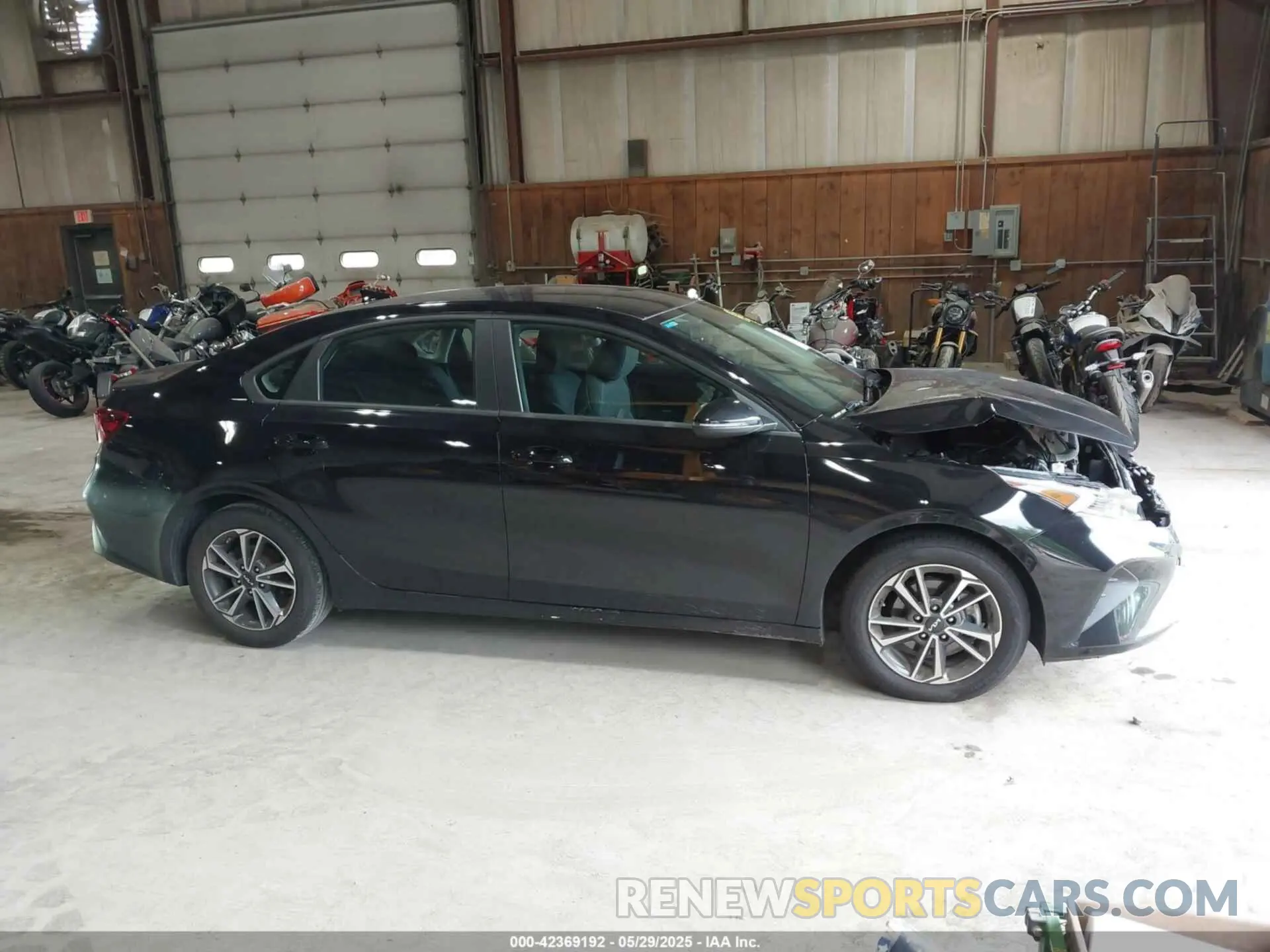 12 Фотография поврежденного автомобиля 3KPF24AD1NE429370 KIA FORTE 2022