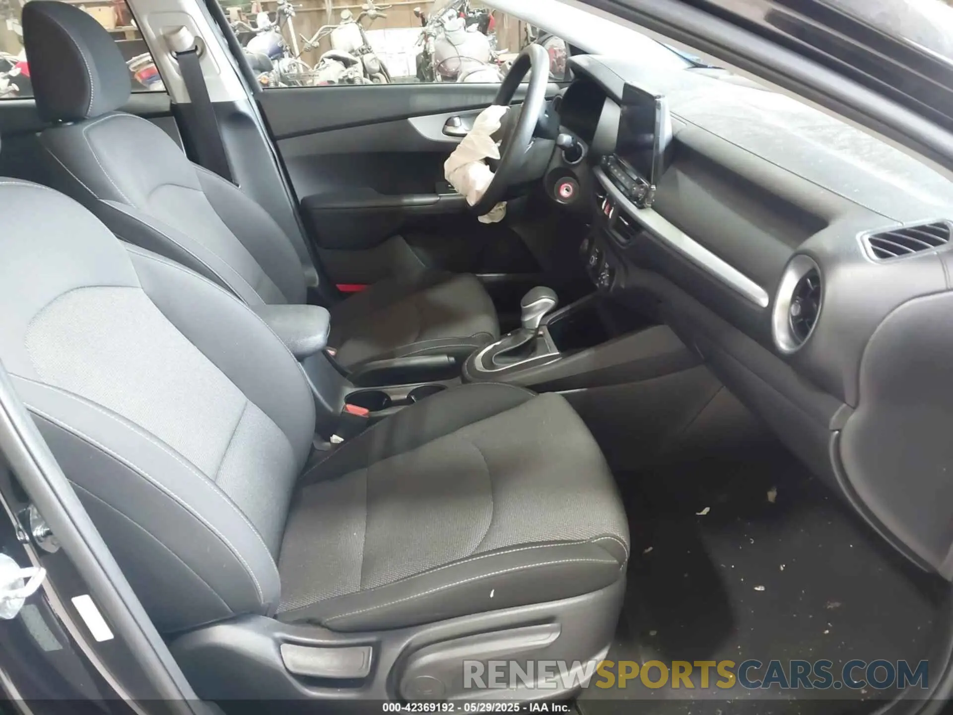 5 Фотография поврежденного автомобиля 3KPF24AD1NE429370 KIA FORTE 2022