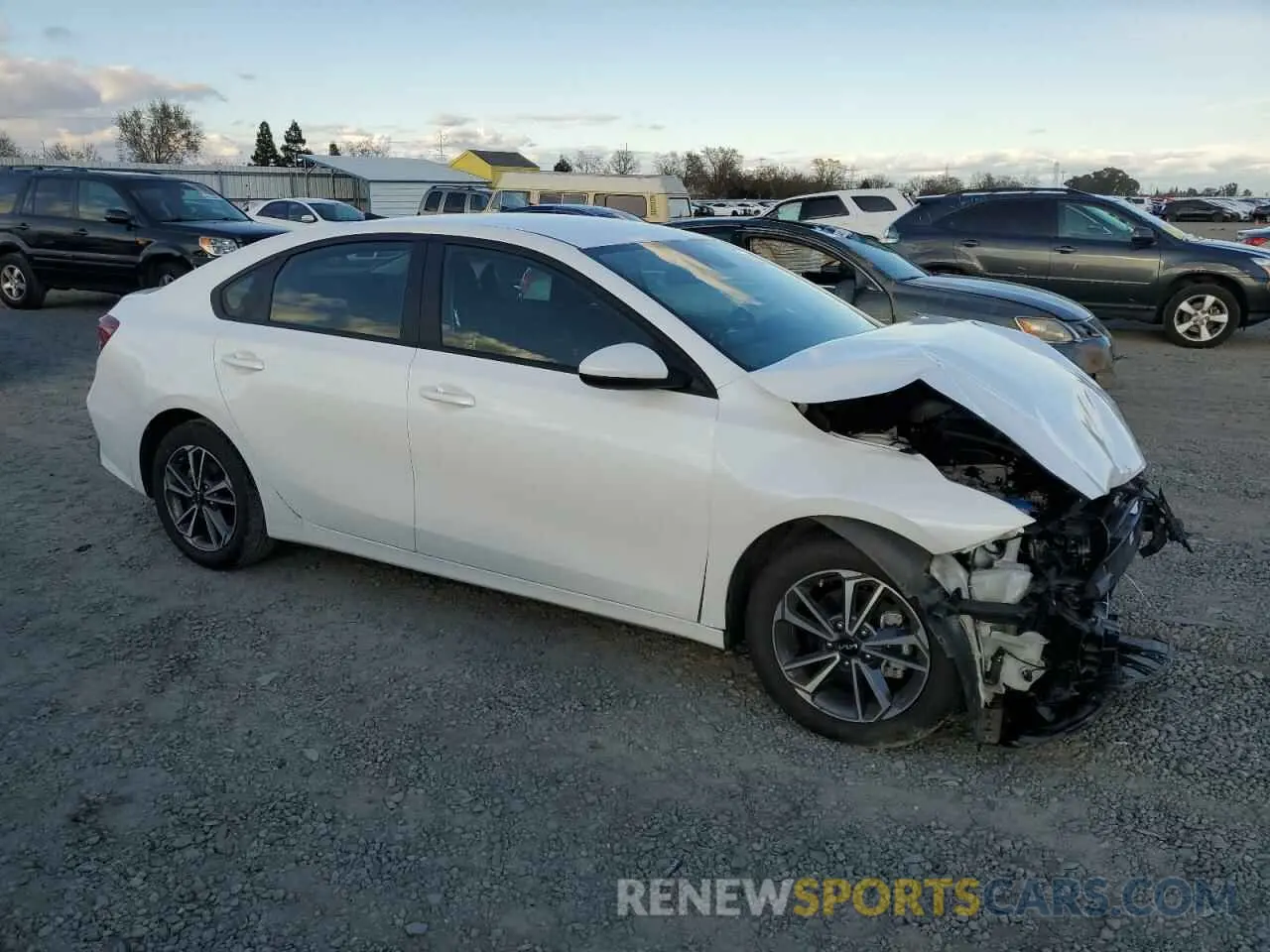 4 Фотография поврежденного автомобиля 3KPF24AD1NE452874 KIA FORTE 2022