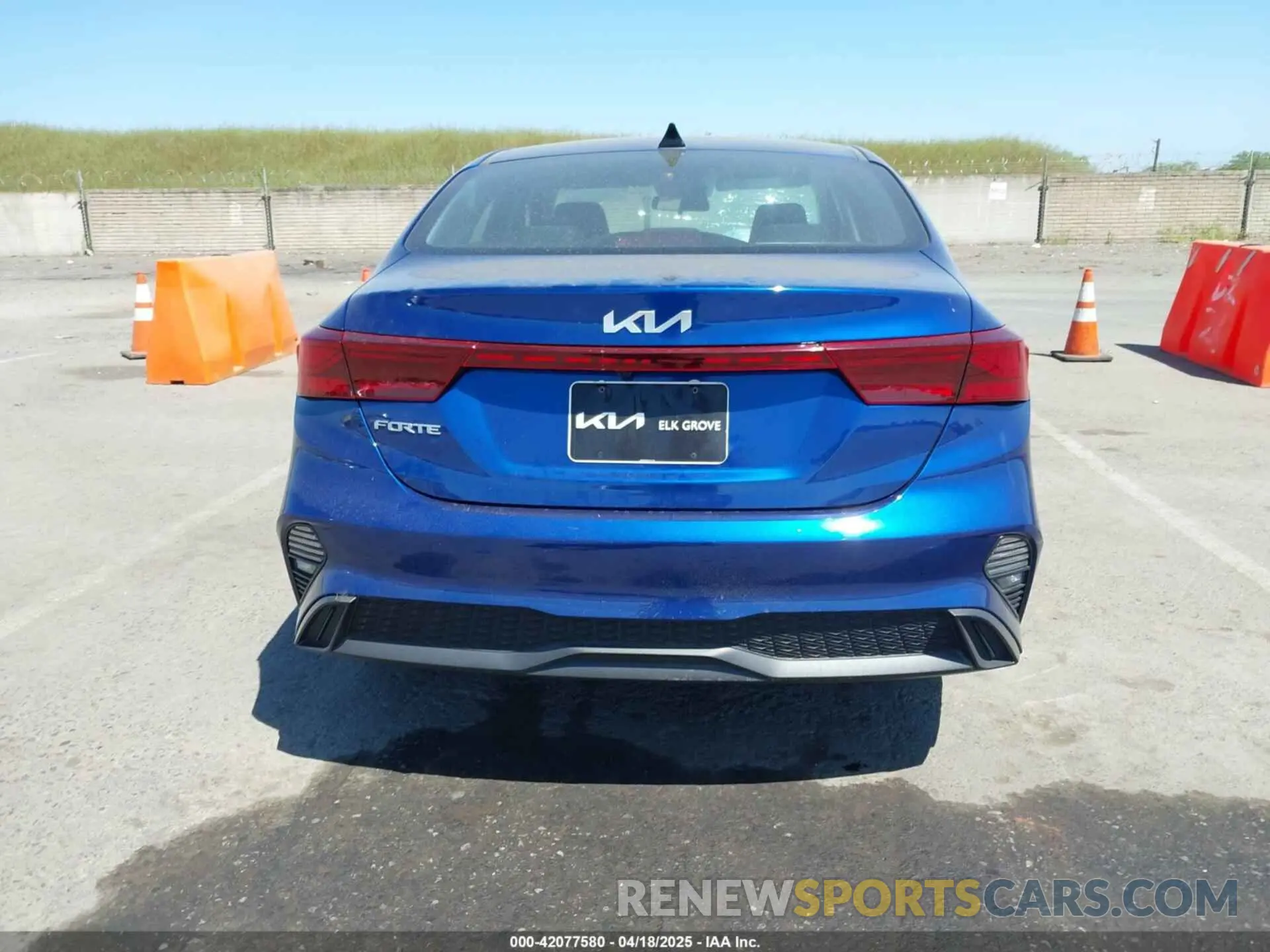 16 Photograph of a damaged car 3KPF24AD1NE454494 KIA FORTE 2022