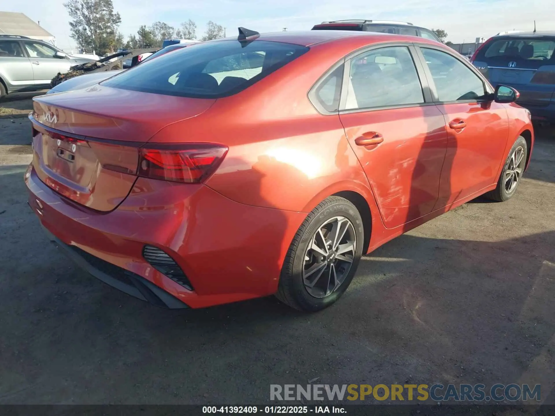 4 Фотография поврежденного автомобиля 3KPF24AD1NE494171 KIA FORTE 2022