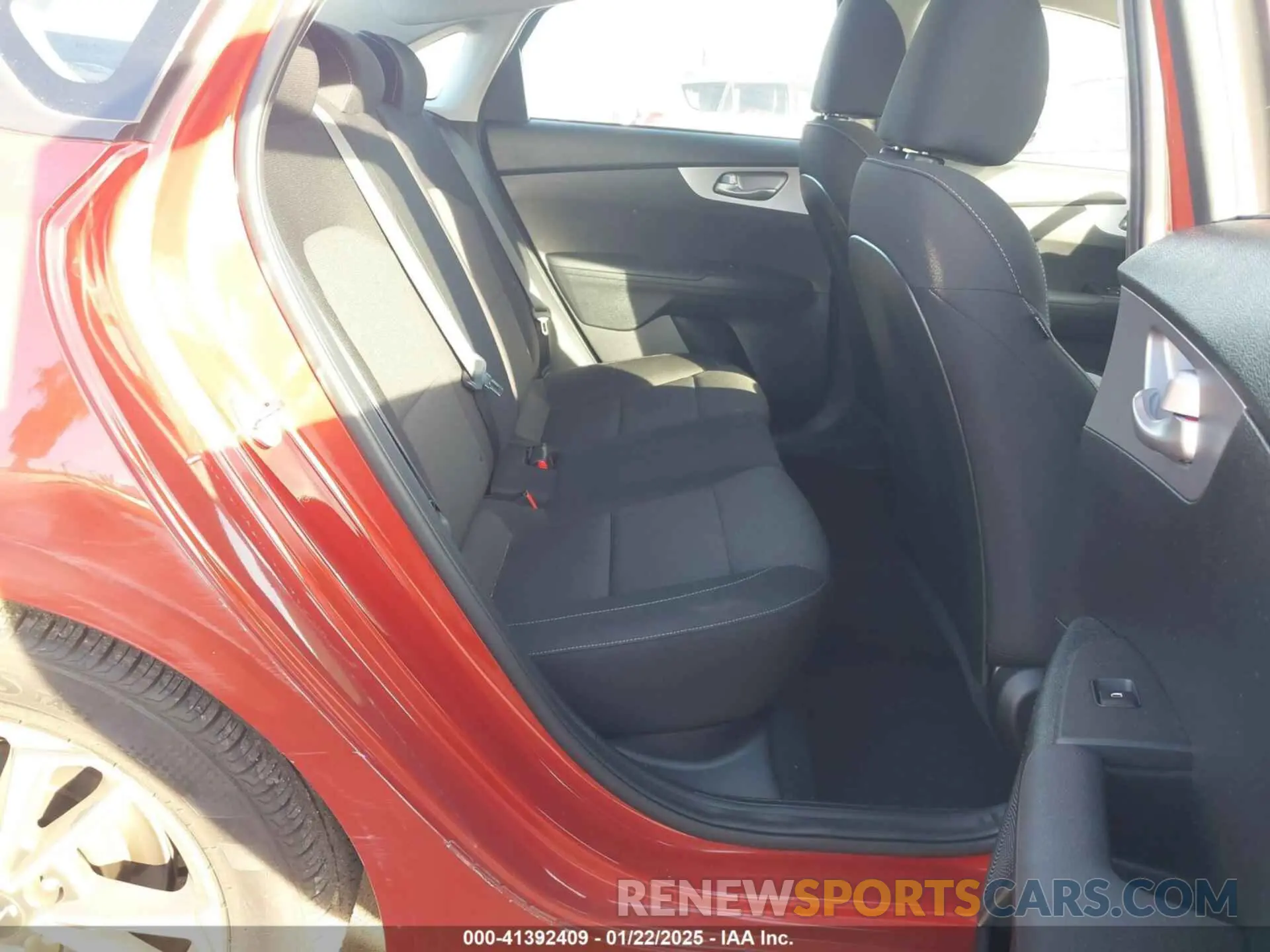 8 Фотография поврежденного автомобиля 3KPF24AD1NE494171 KIA FORTE 2022