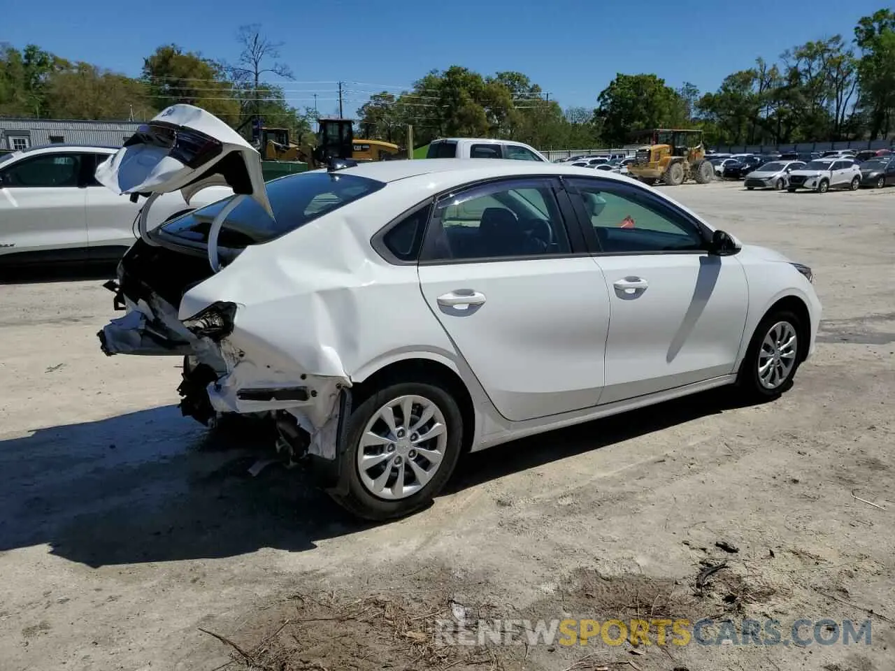 3 Photograph of a damaged car 3KPF24AD1NE497703 KIA FORTE 2022