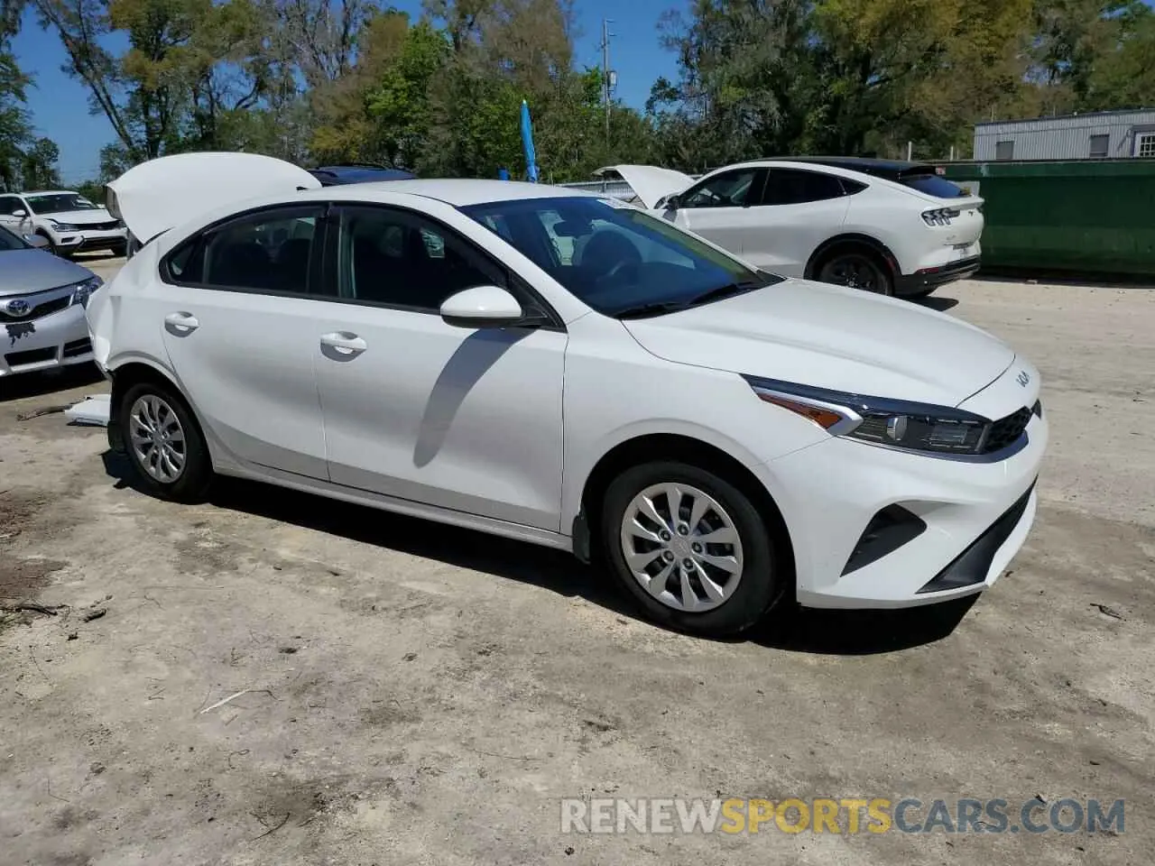 4 Photograph of a damaged car 3KPF24AD1NE497703 KIA FORTE 2022