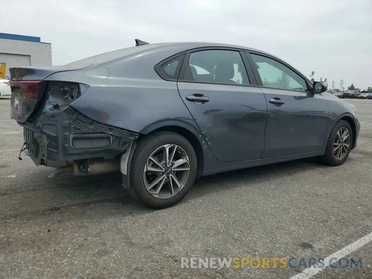 3 Фотография поврежденного автомобиля 3KPF24AD2NE477976 KIA FORTE 2022