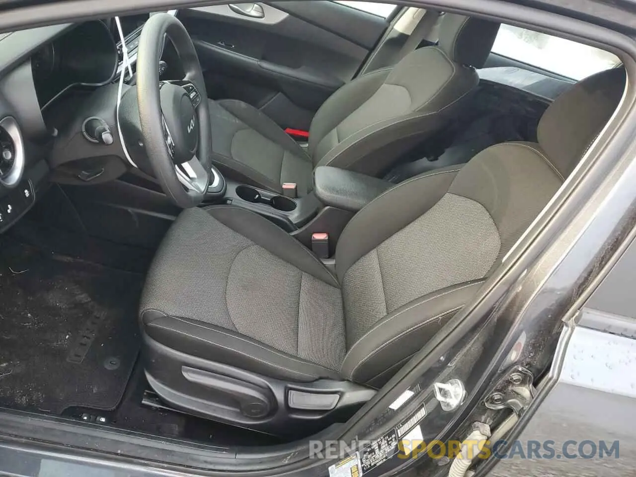 7 Фотография поврежденного автомобиля 3KPF24AD3NE423876 KIA FORTE 2022
