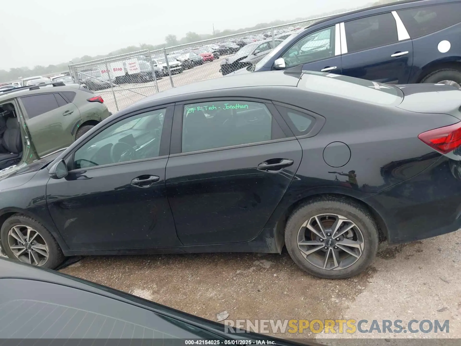 15 Фотография поврежденного автомобиля 3KPF24AD3NE424770 KIA FORTE 2022
