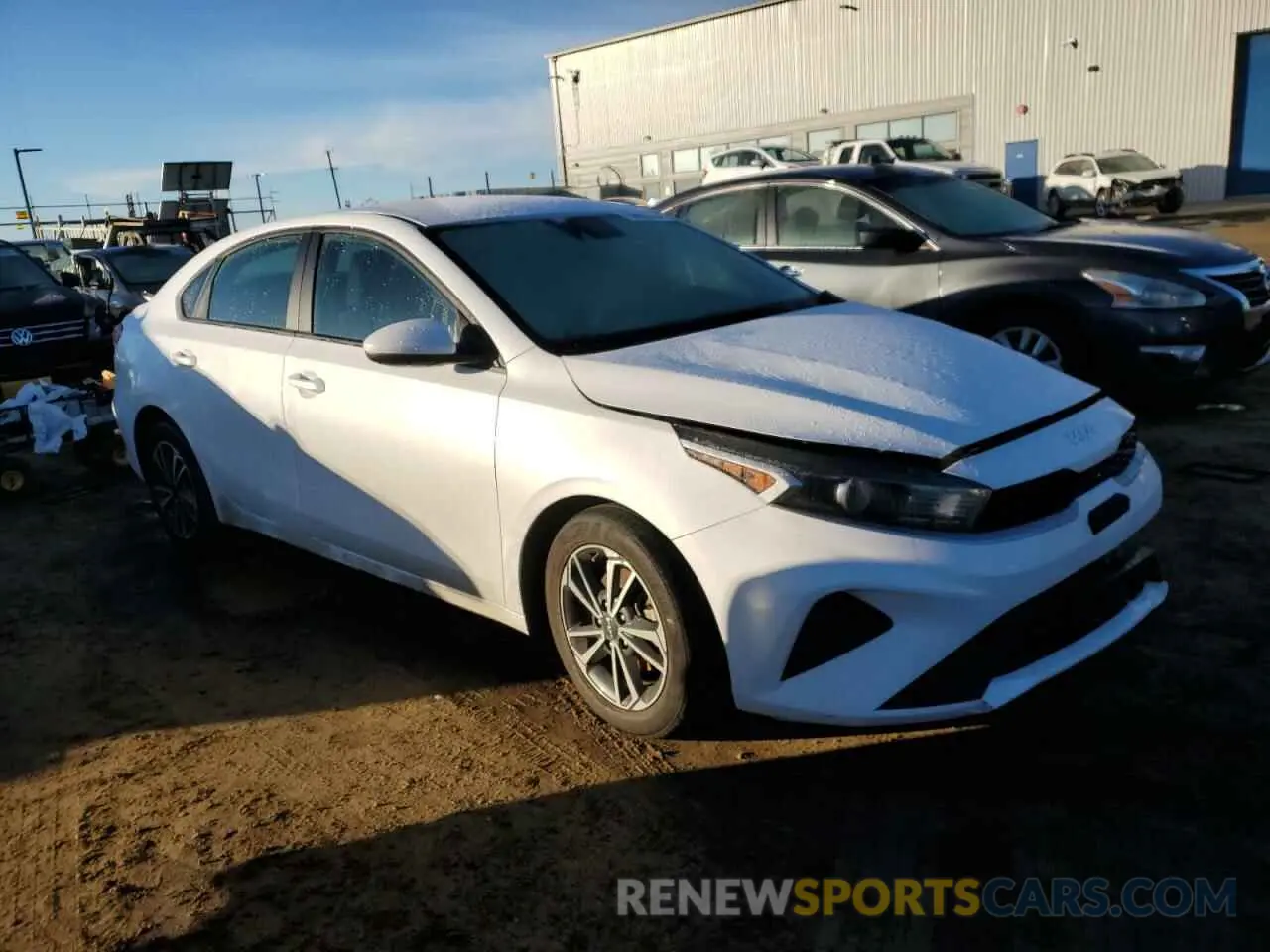 4 Фотография поврежденного автомобиля 3KPF24AD3NE427653 KIA FORTE 2022