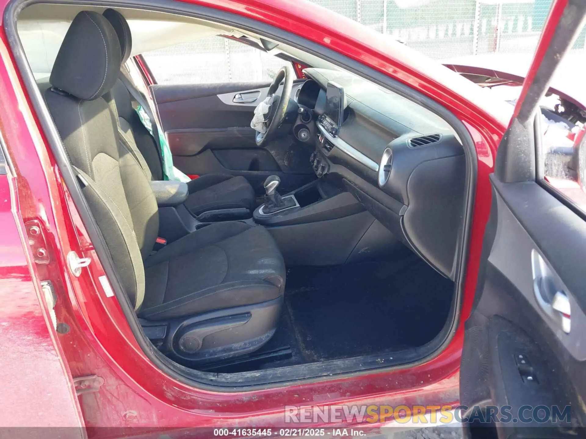 5 Photograph of a damaged car 3KPF24AD3NE449829 KIA FORTE 2022