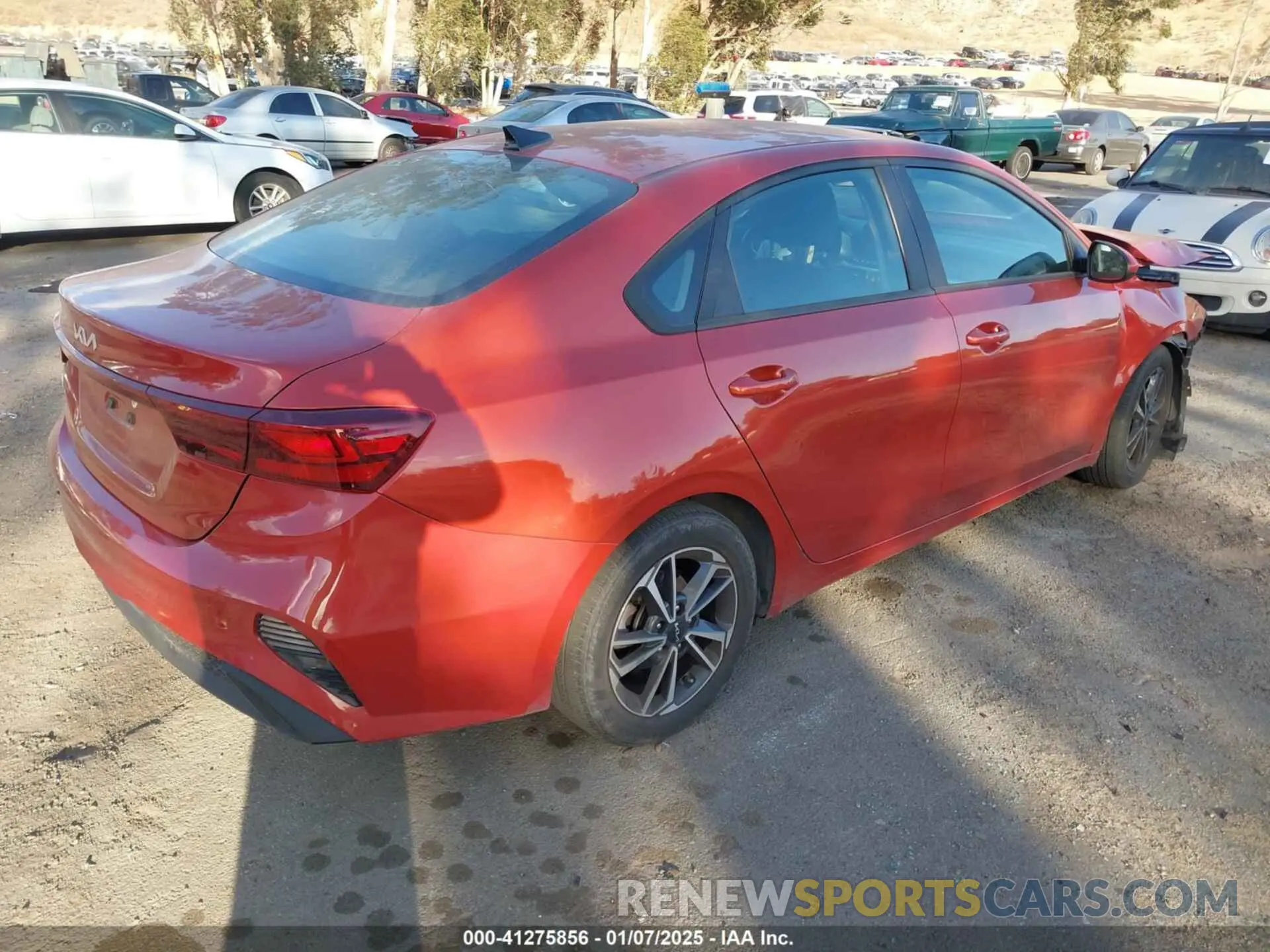 4 Фотография поврежденного автомобиля 3KPF24AD3NE463343 KIA FORTE 2022
