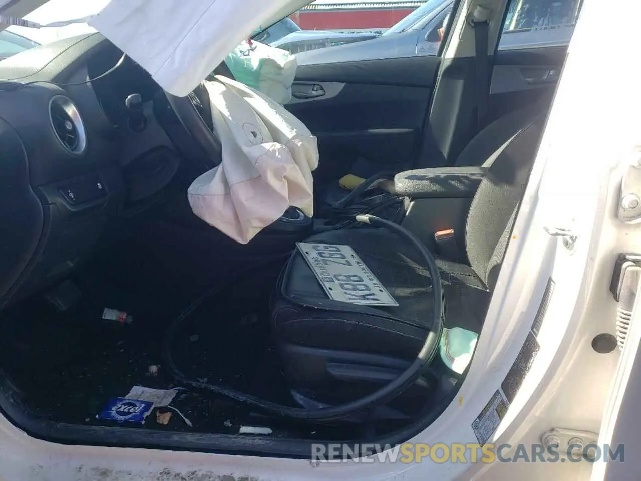 7 Photograph of a damaged car 3KPF24AD3NE519216 KIA FORTE 2022